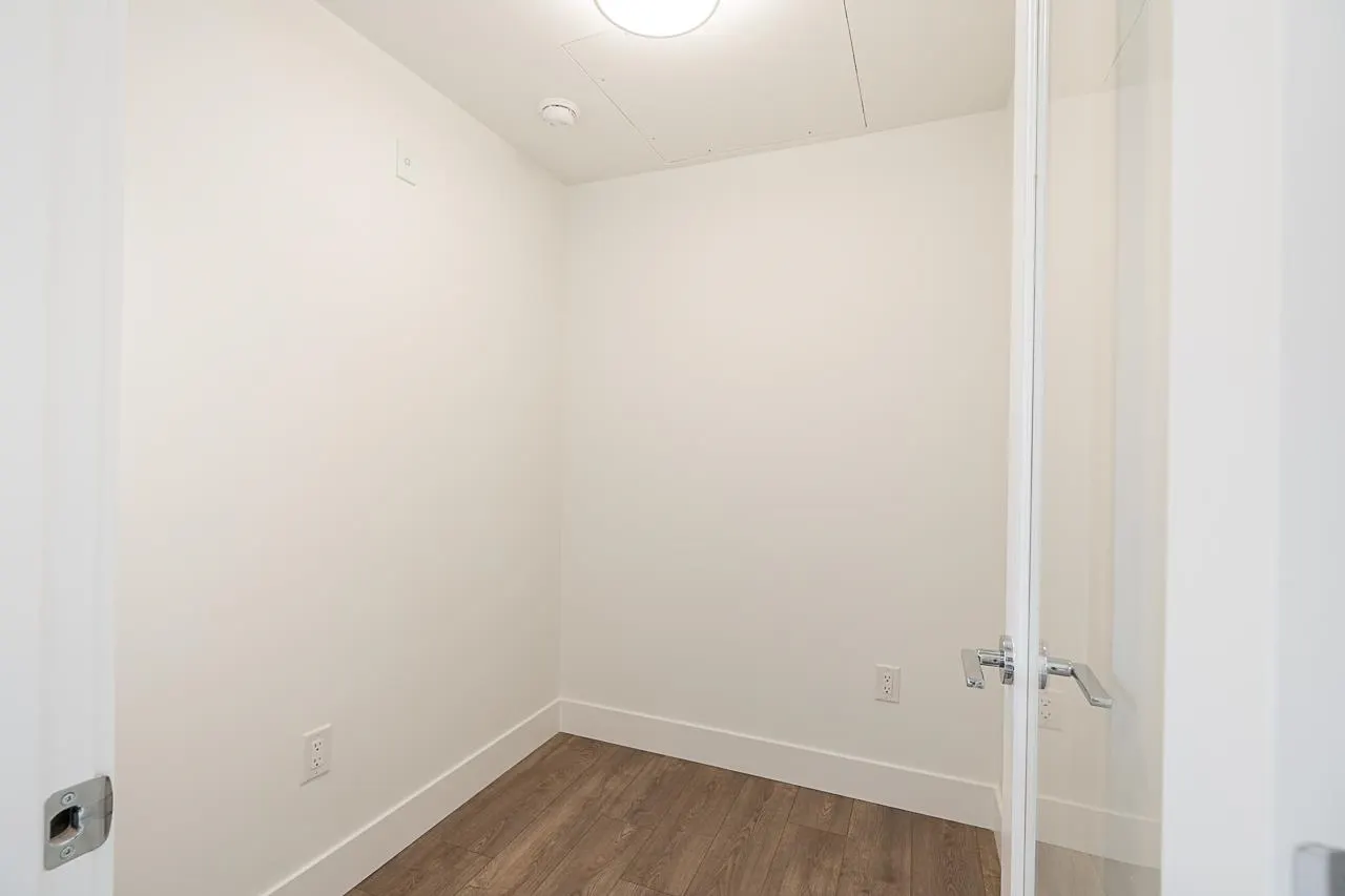 313 4788 Hastings Street