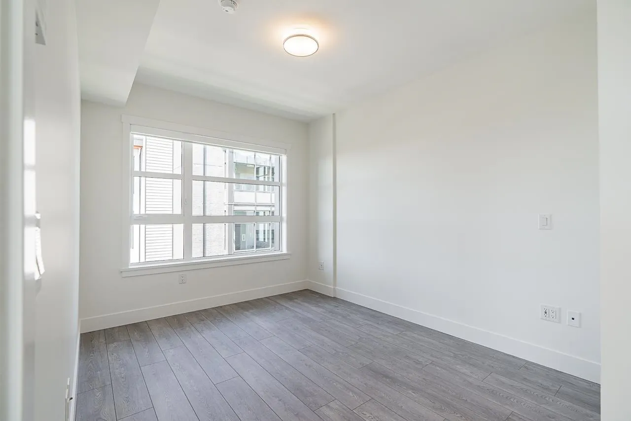 313 4788 Hastings Street