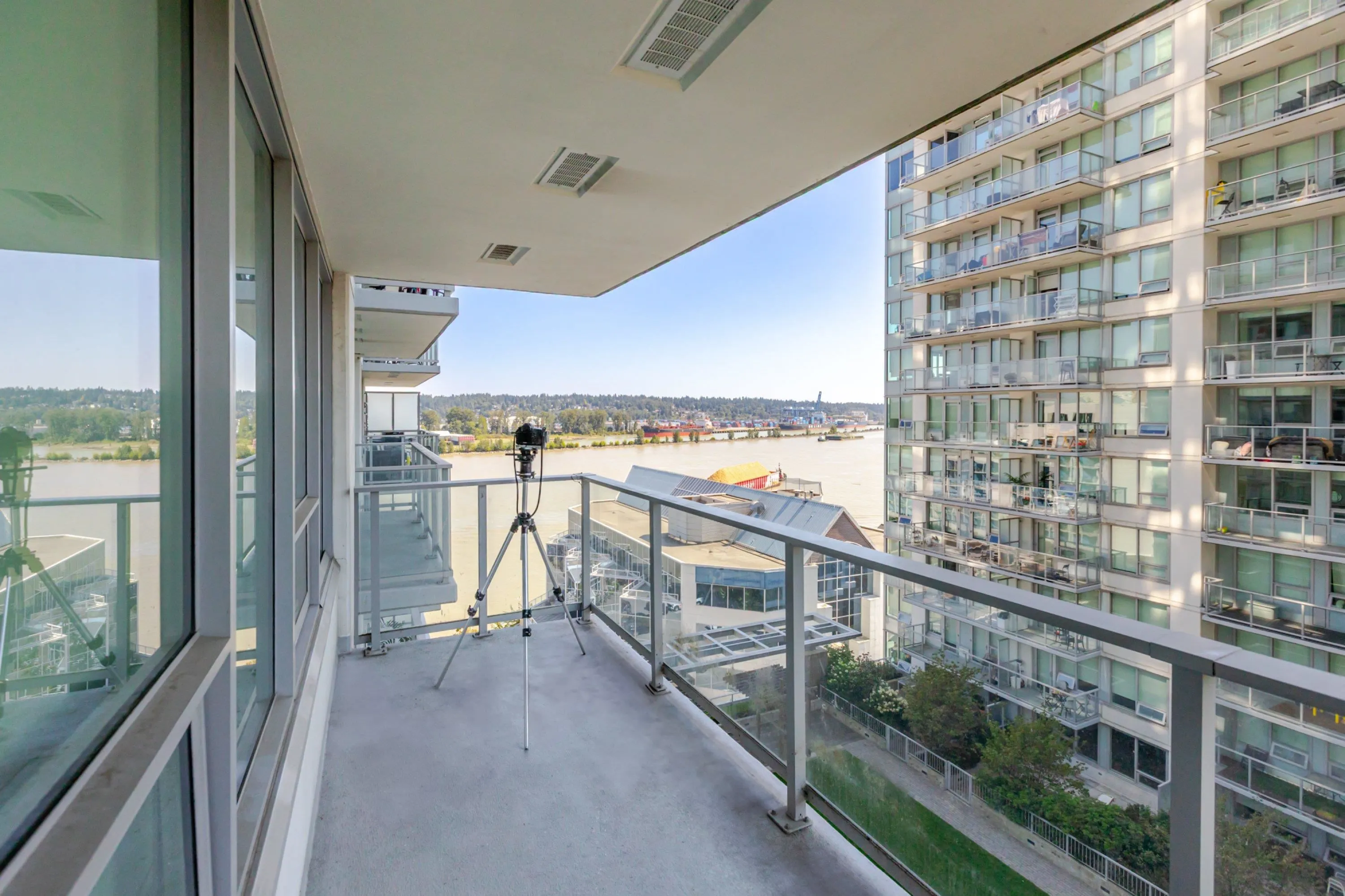 1108 908 Quayside Drive