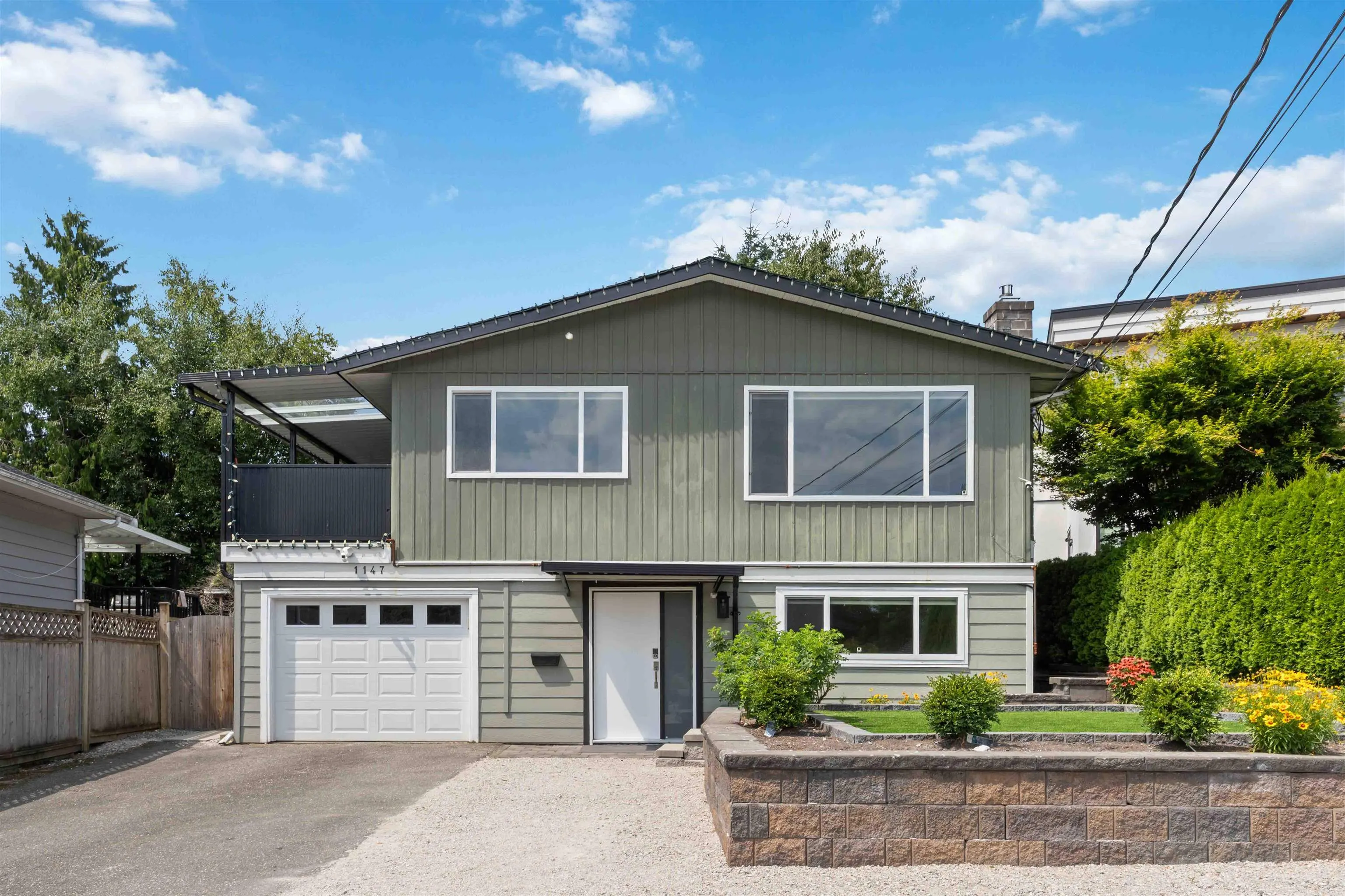 1147 Keil Crescent