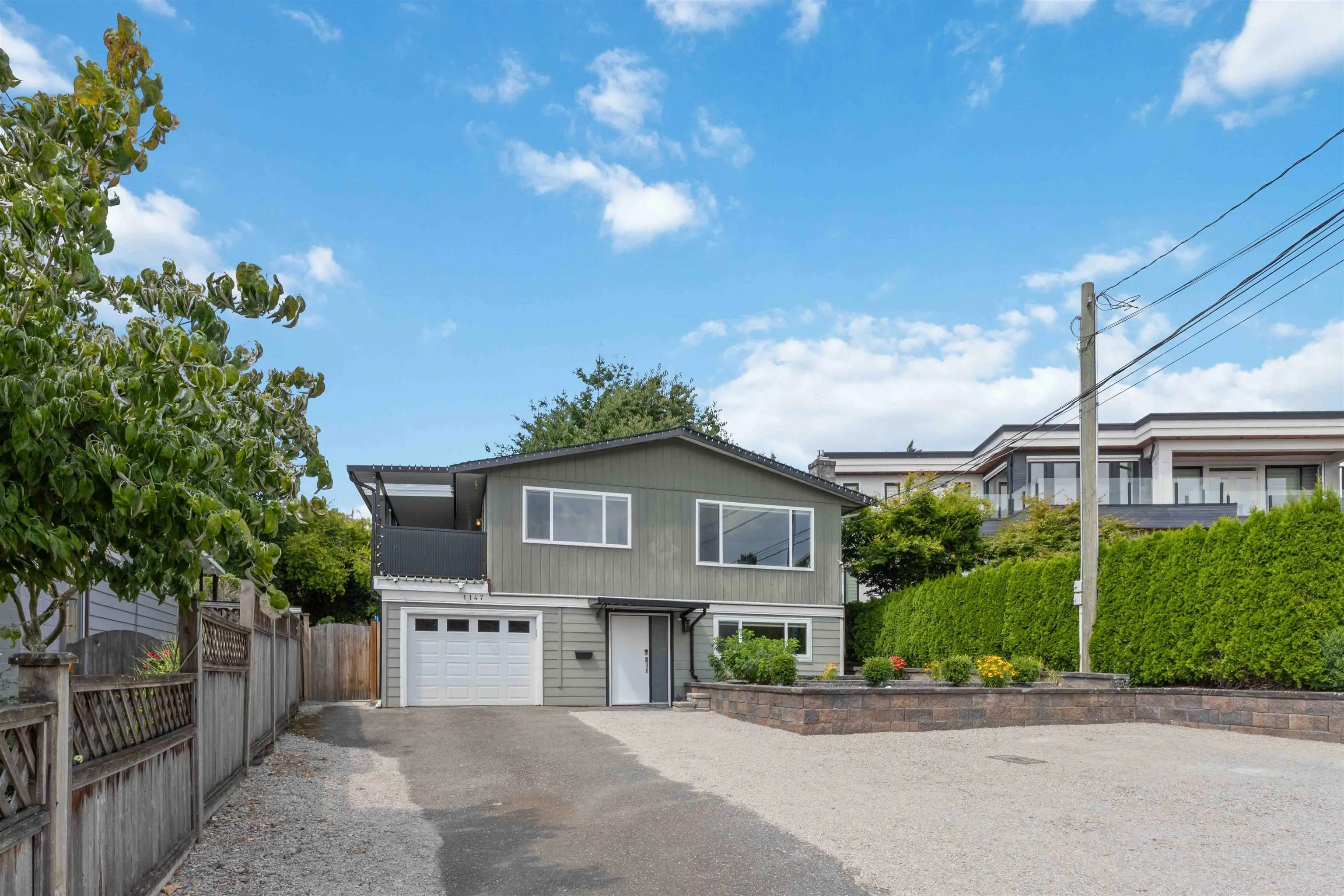 1147 Keil Crescent