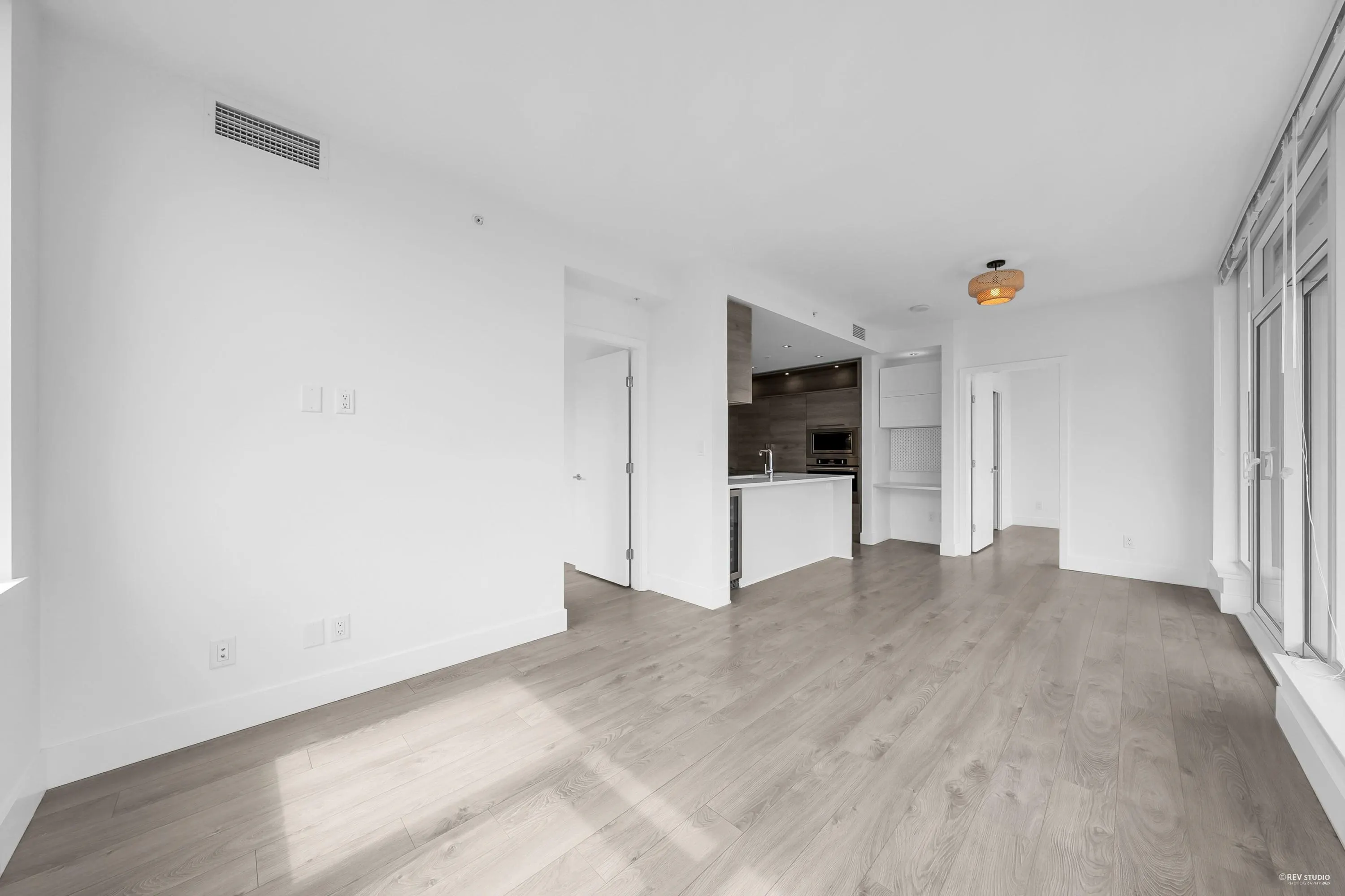 3205 7358 Edmonds Street
