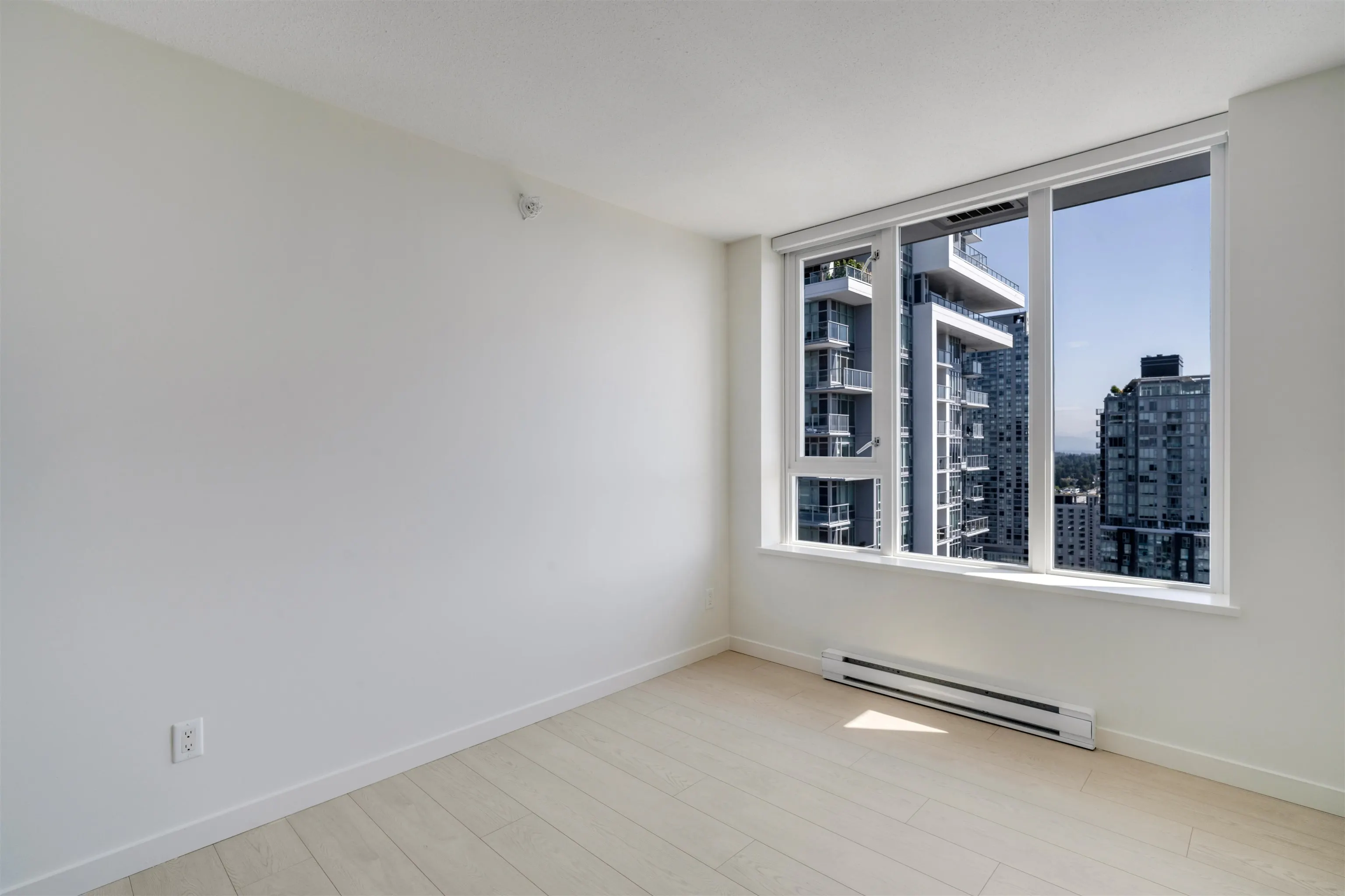 3707 13325 102a Avenue