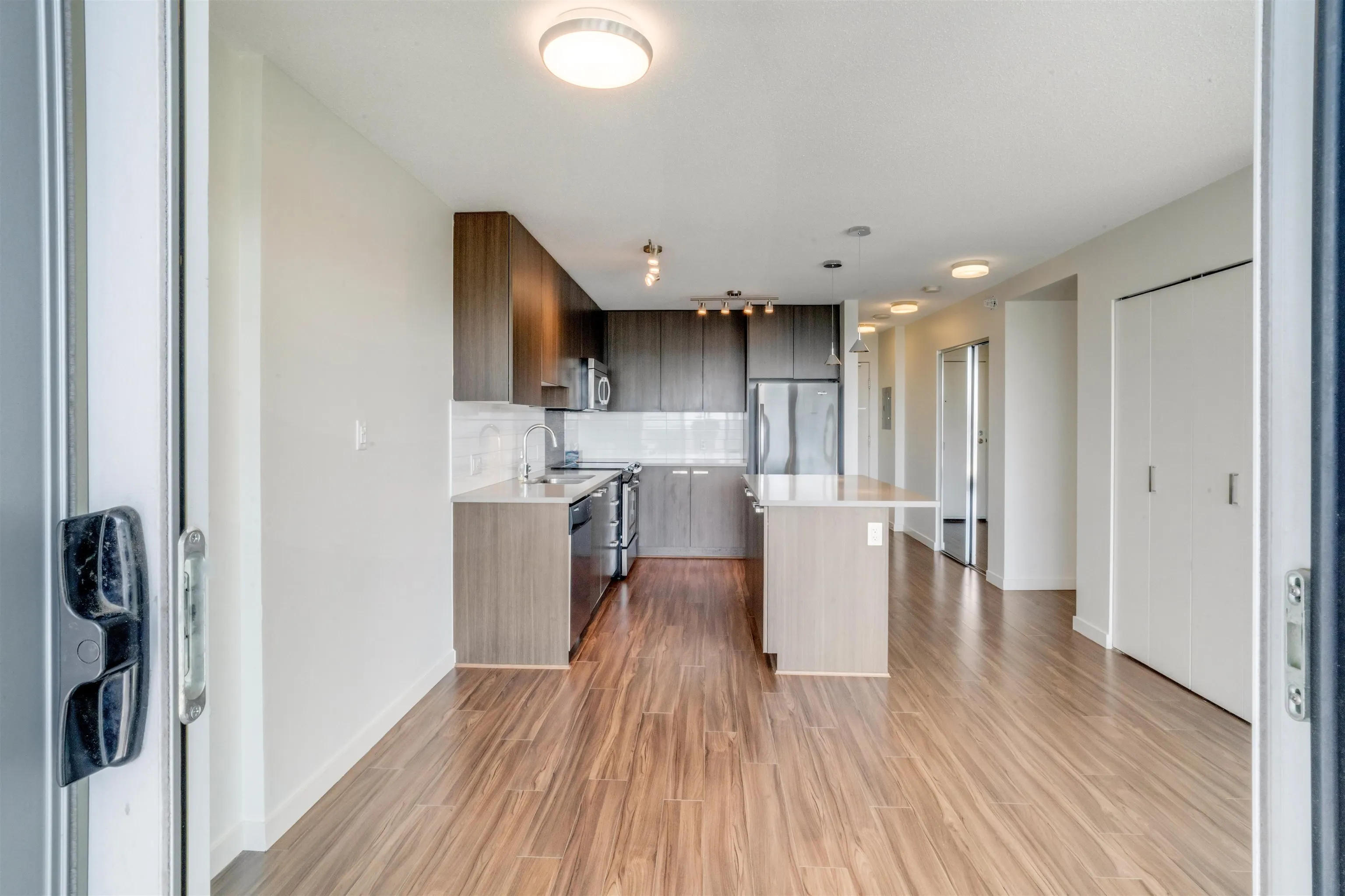 3707 13325 102a Avenue