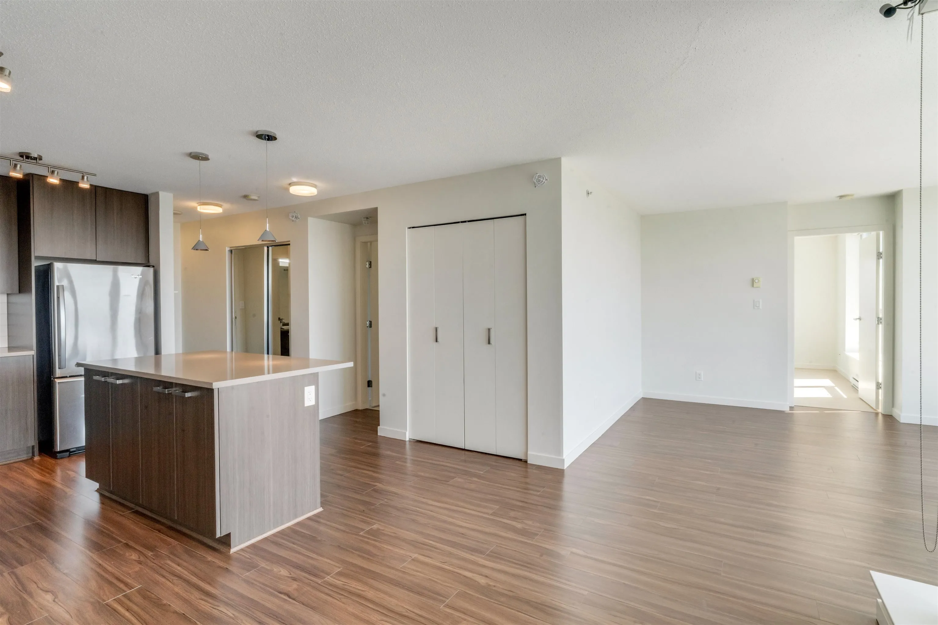 3707 13325 102a Avenue