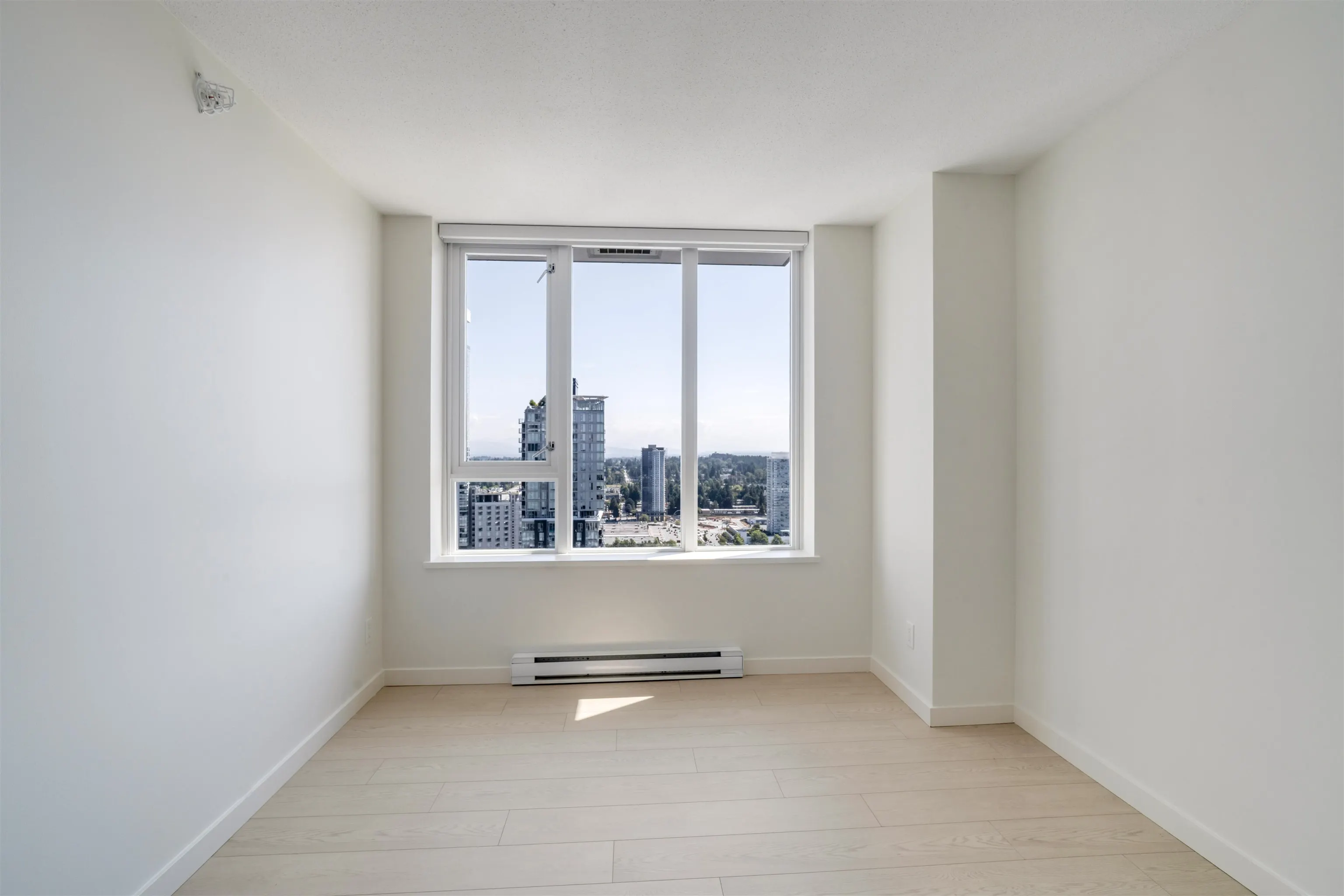 3707 13325 102a Avenue