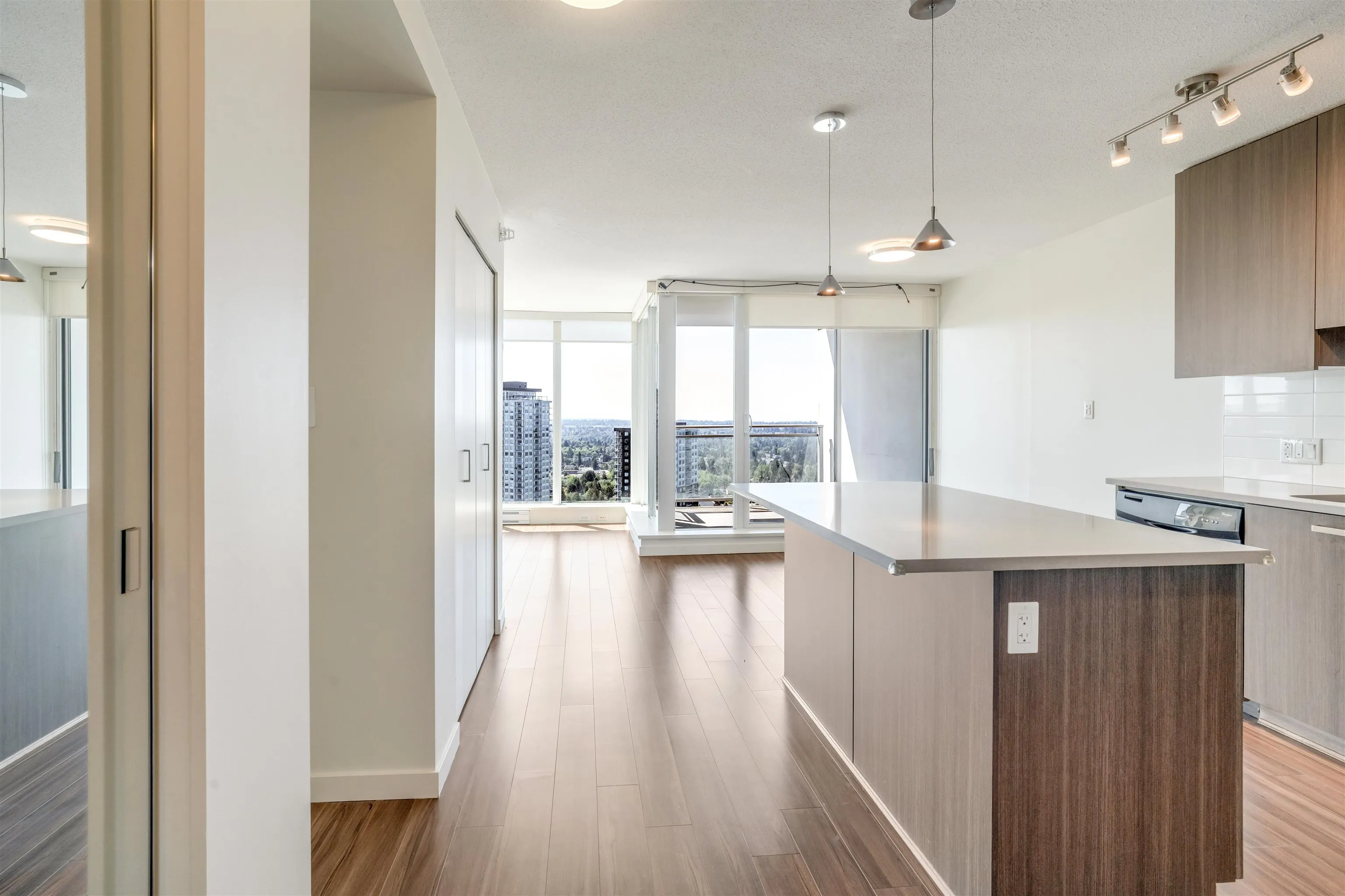 3707 13325 102a Avenue