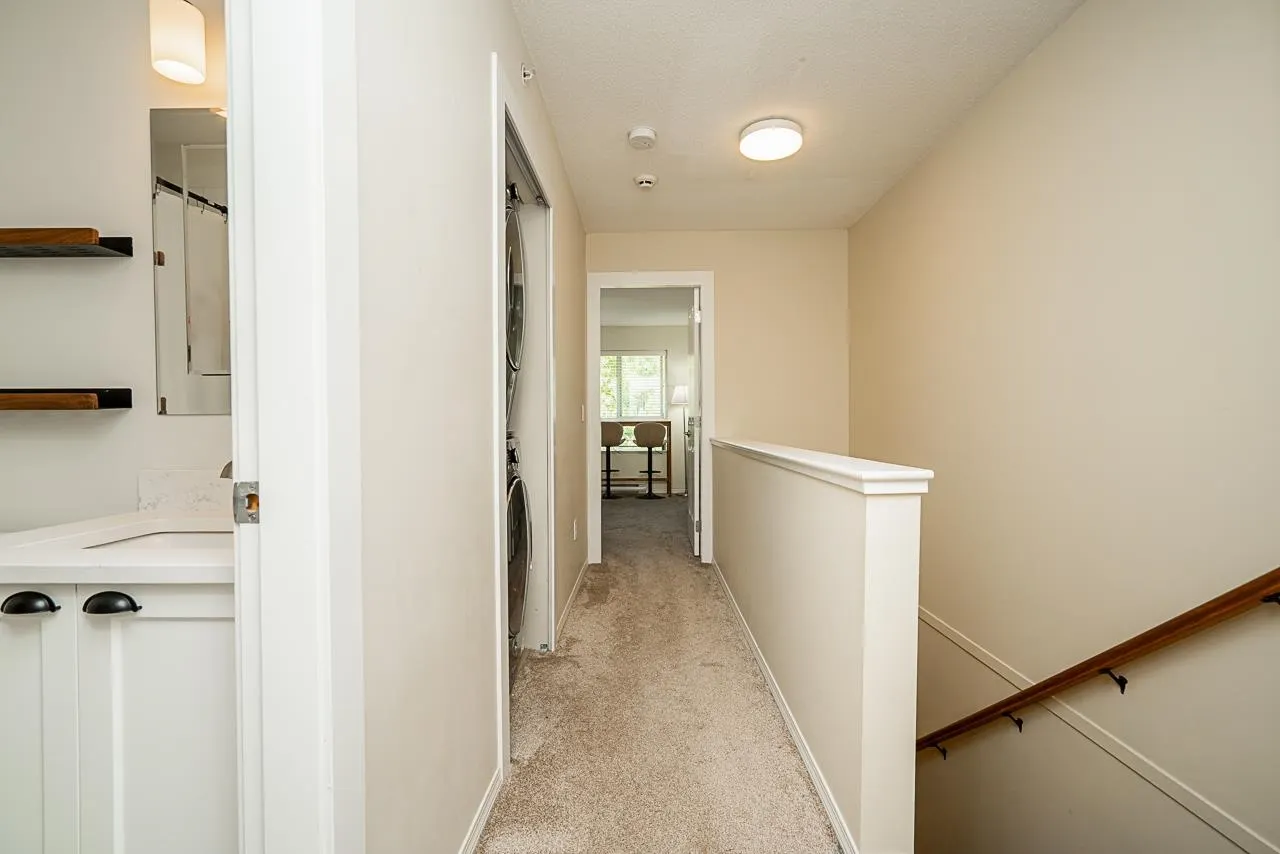 67 6747 203 Street