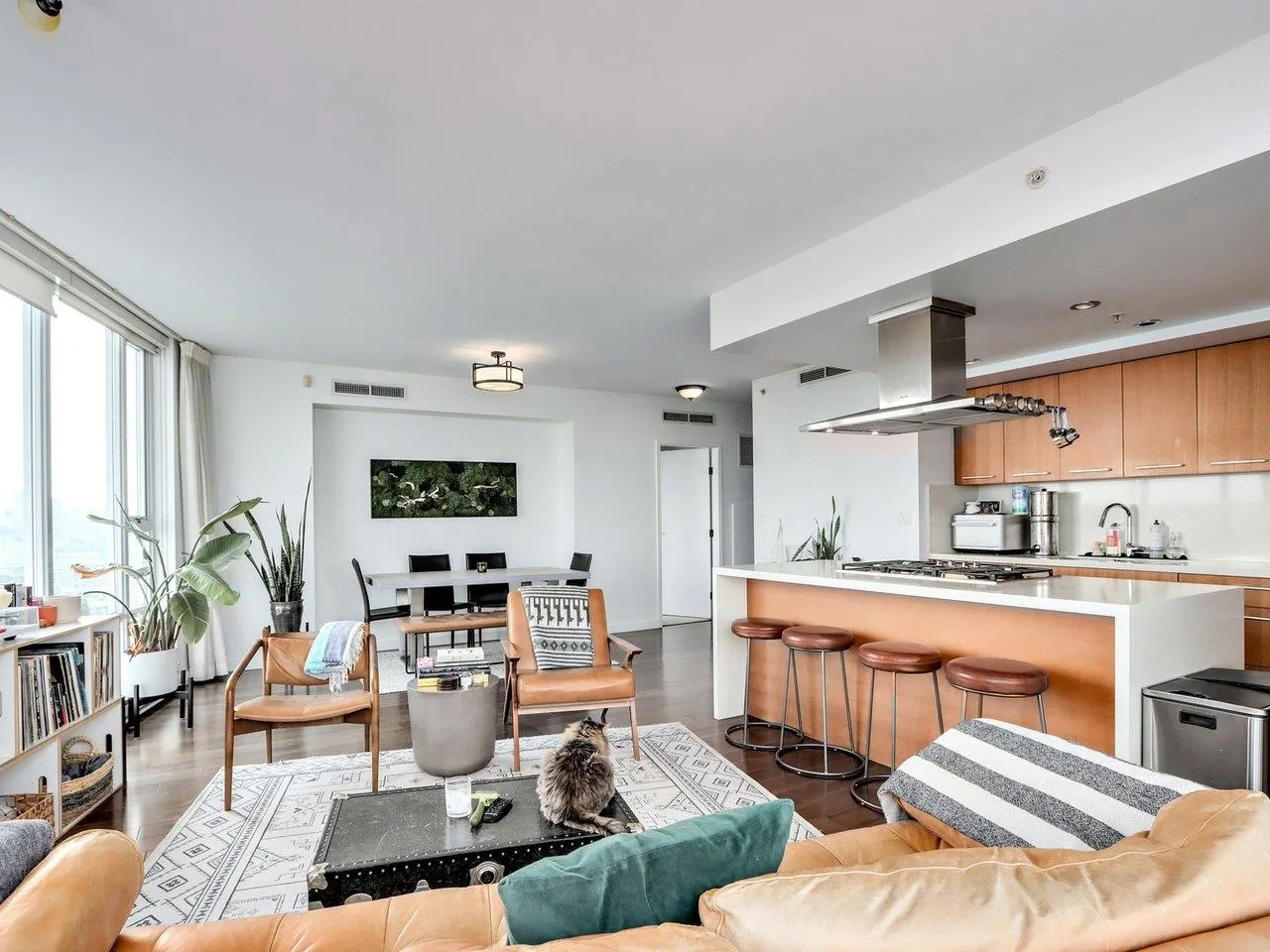 2701 8 Smithe Mews