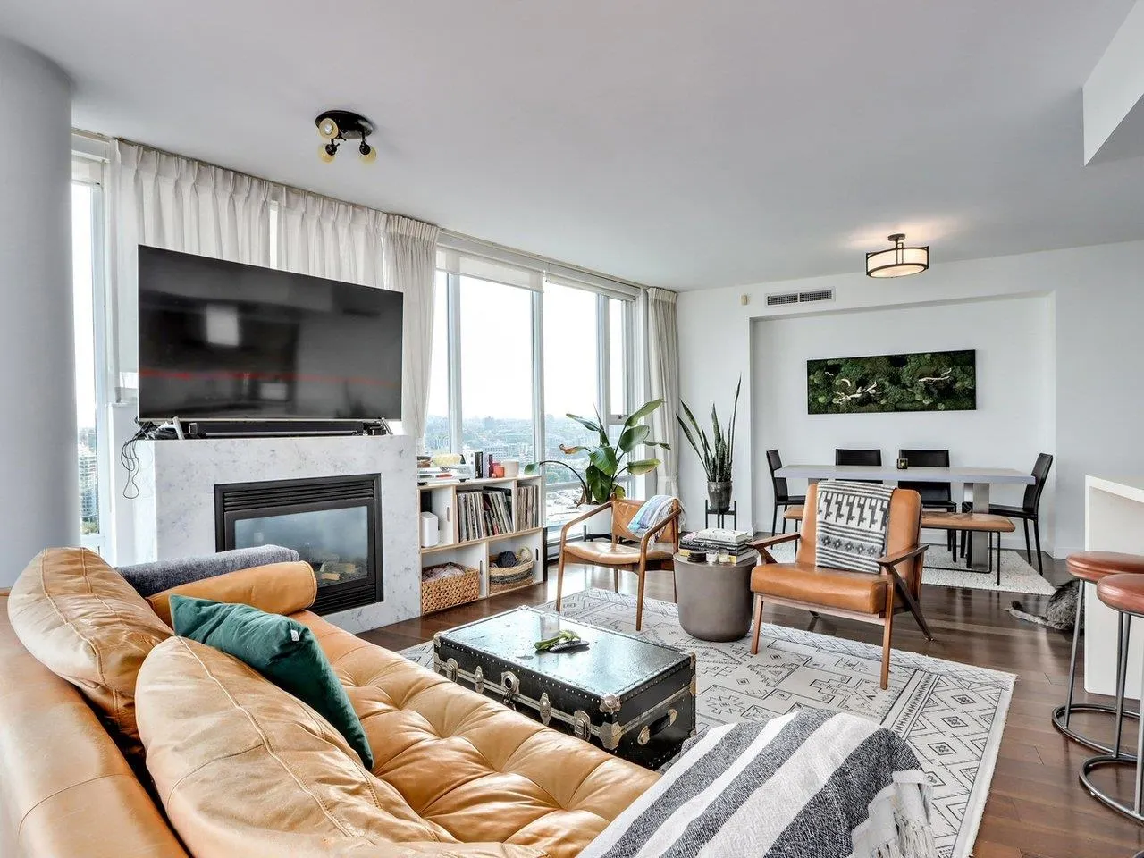 2701 8 Smithe Mews