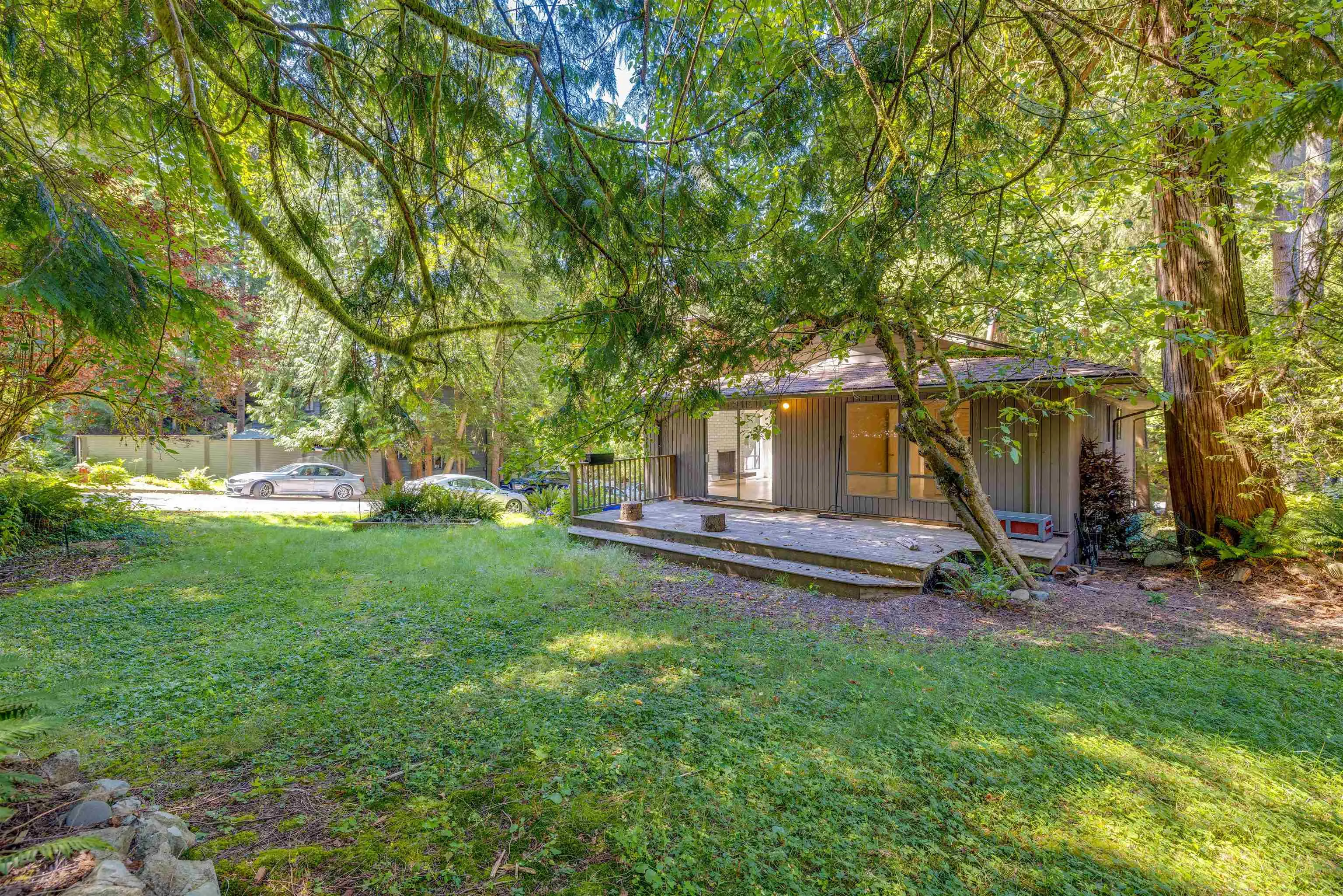 4755 Cove Cliff Road
