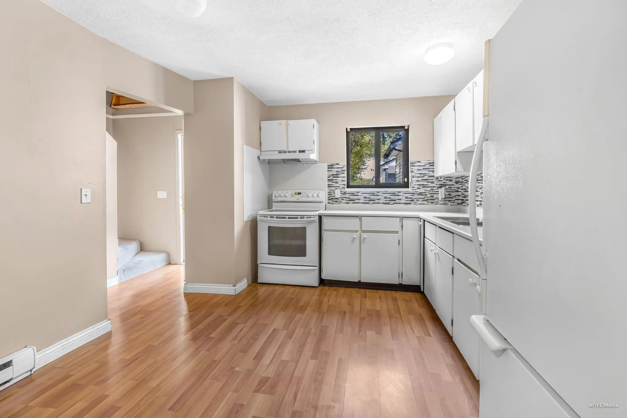 148 13758 67 Avenue