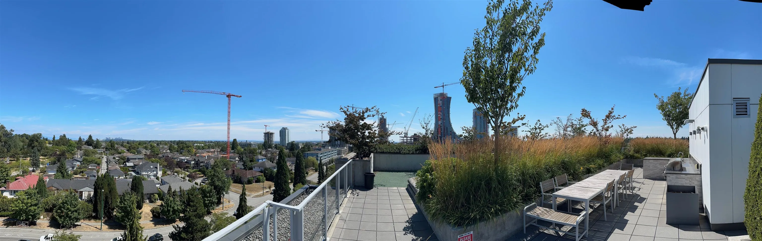 407 5383 Cambie Street