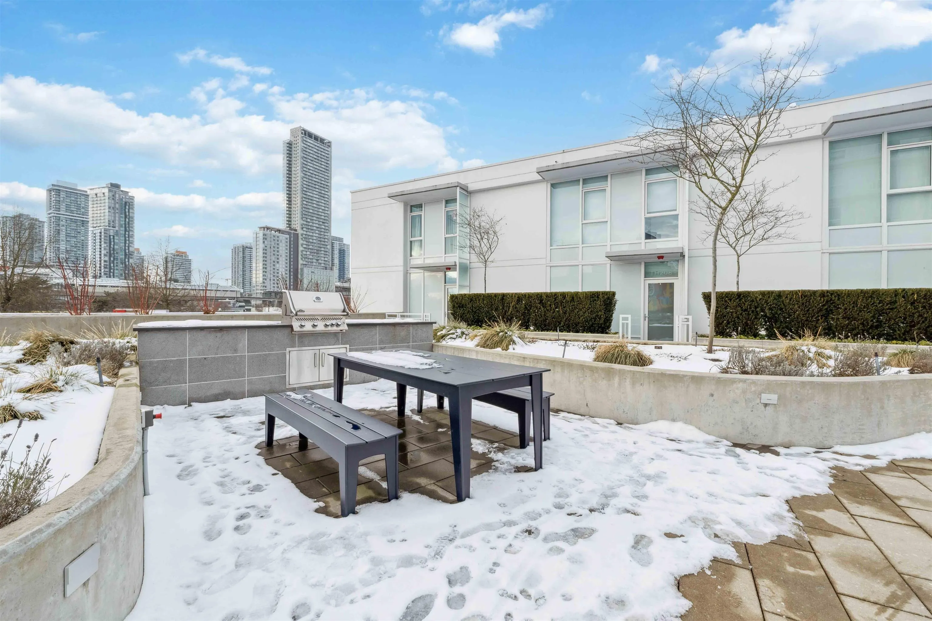 1411 13685 102 Avenue