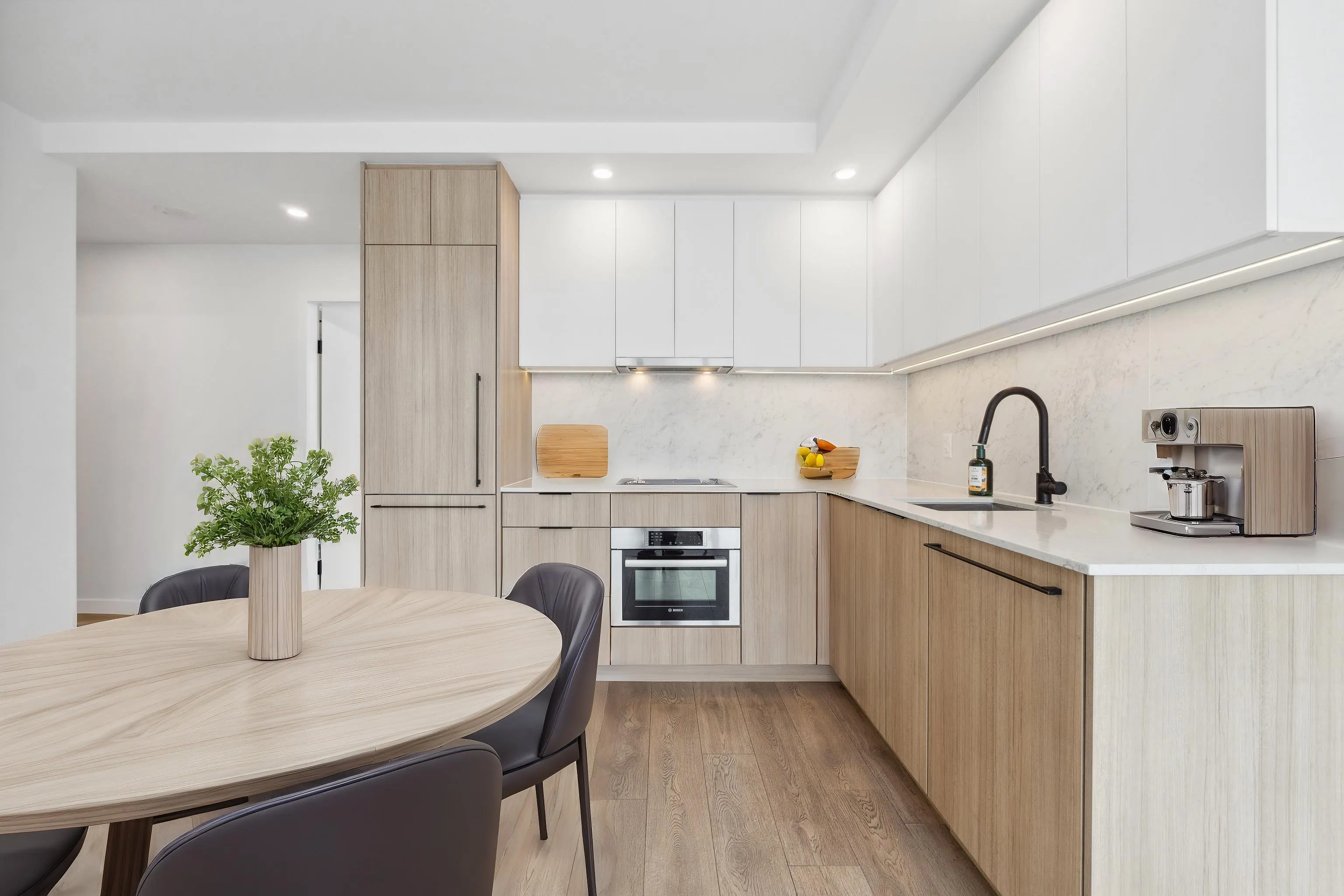 1411 13685 102 Avenue