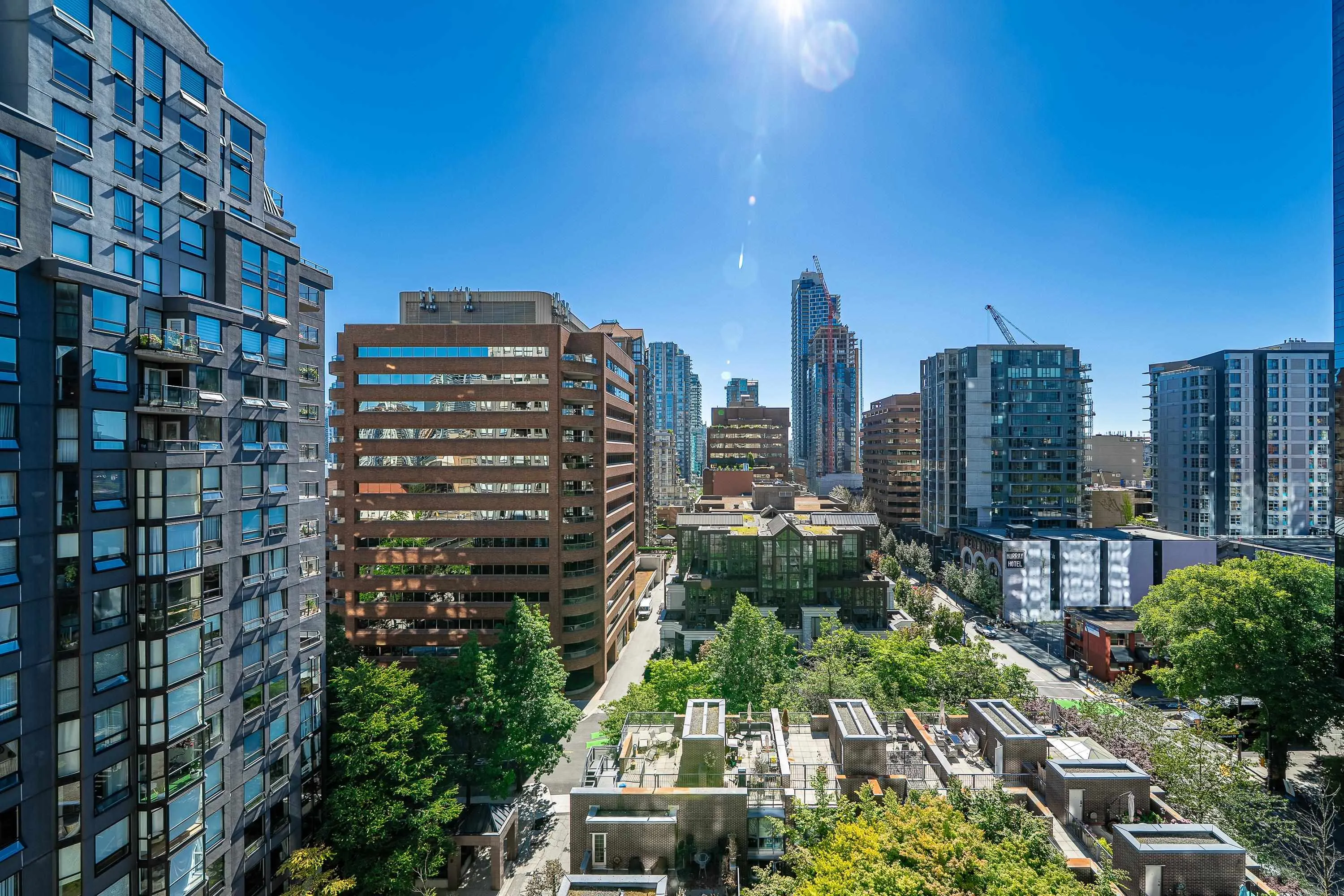 1509 1068 Hornby Street