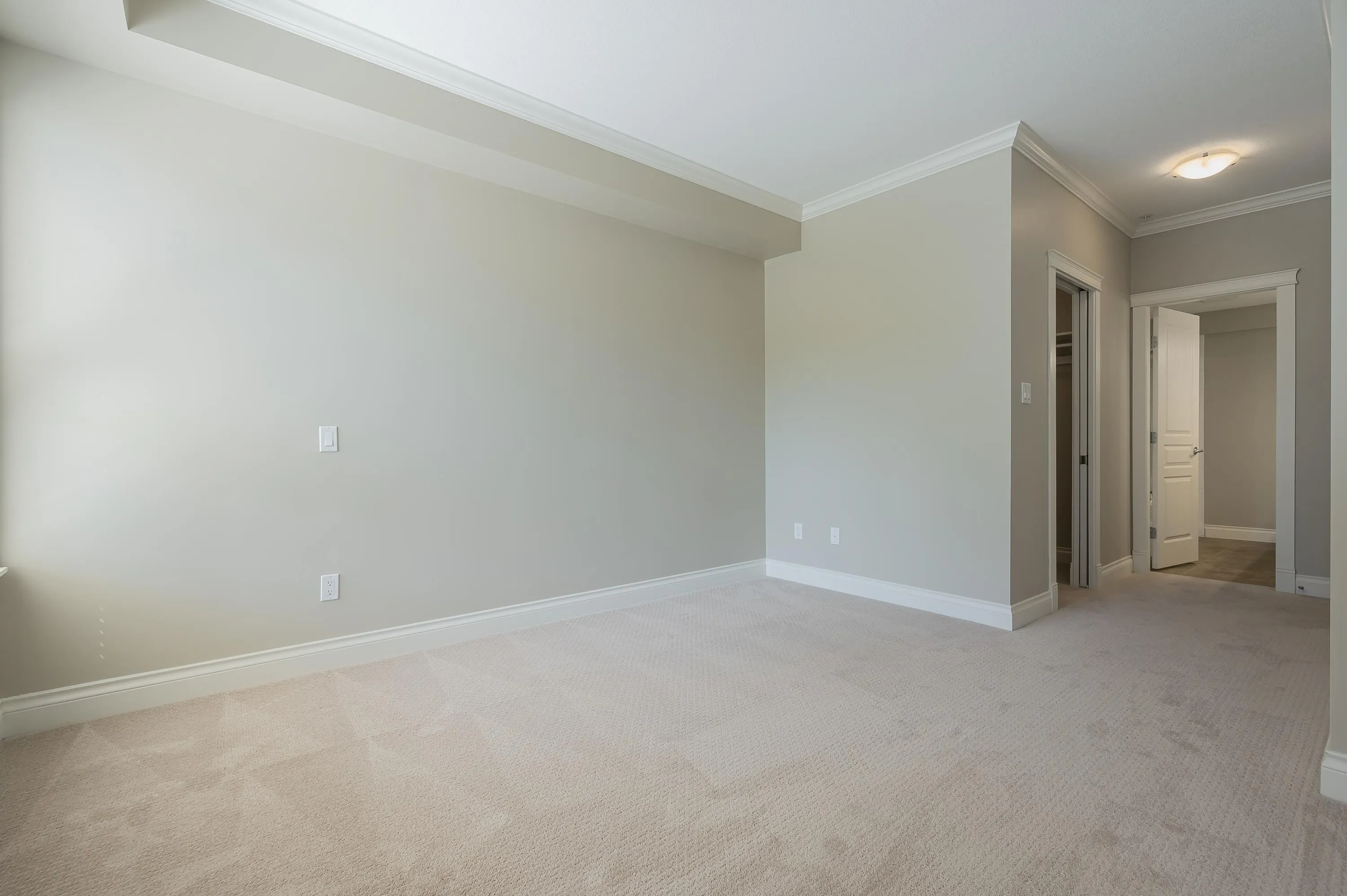 205 1787 154 Street