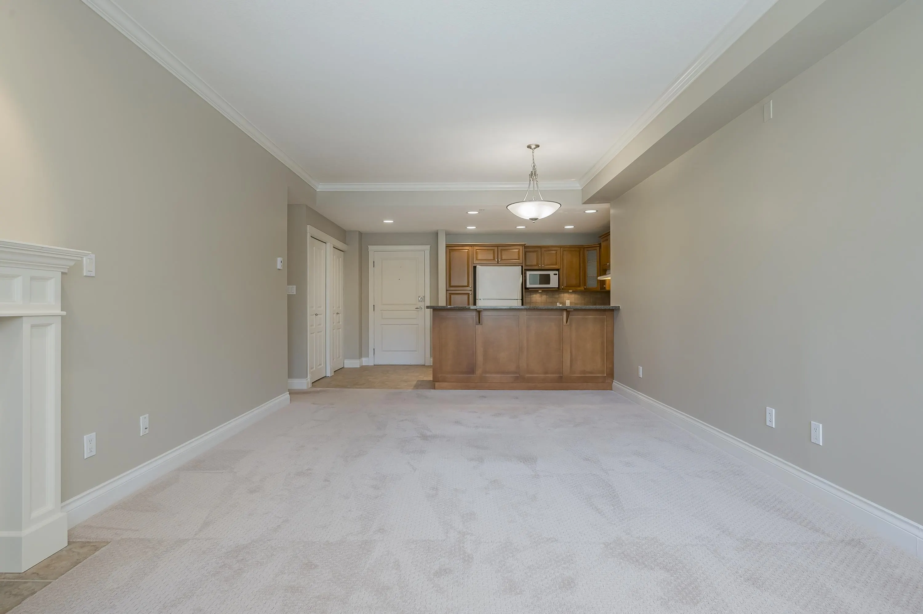 205 1787 154 Street