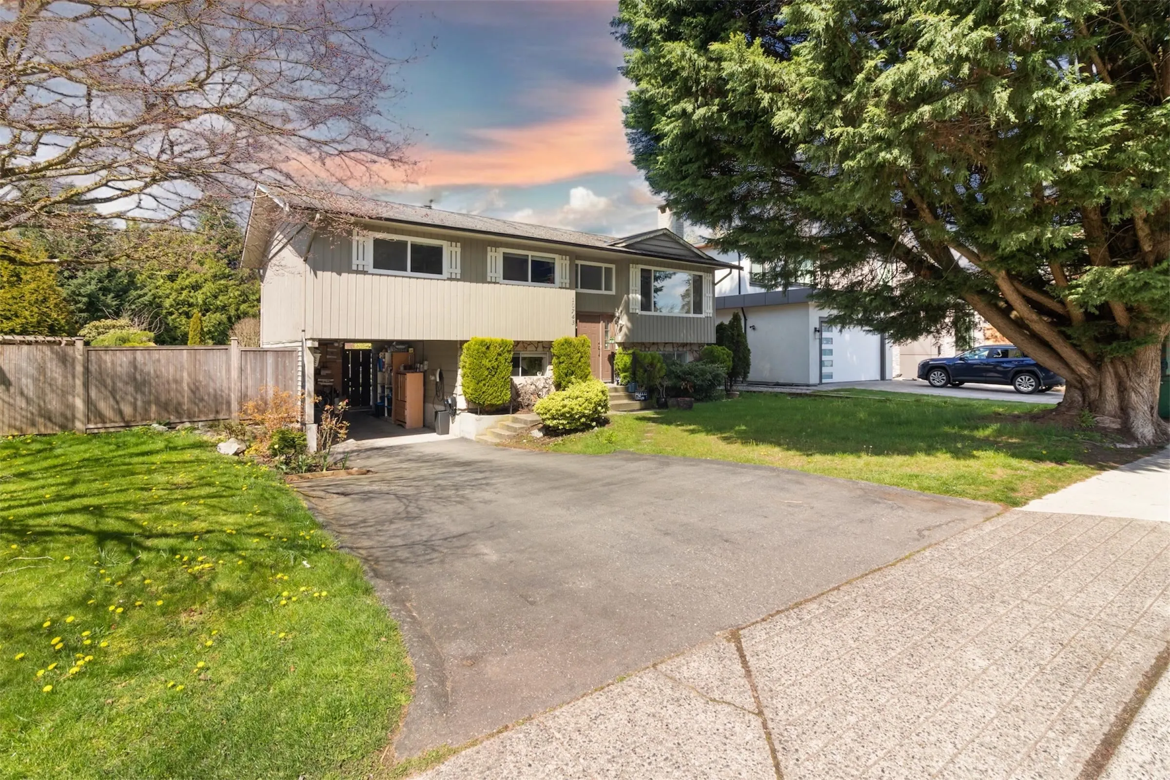 10743 Dunlop Road