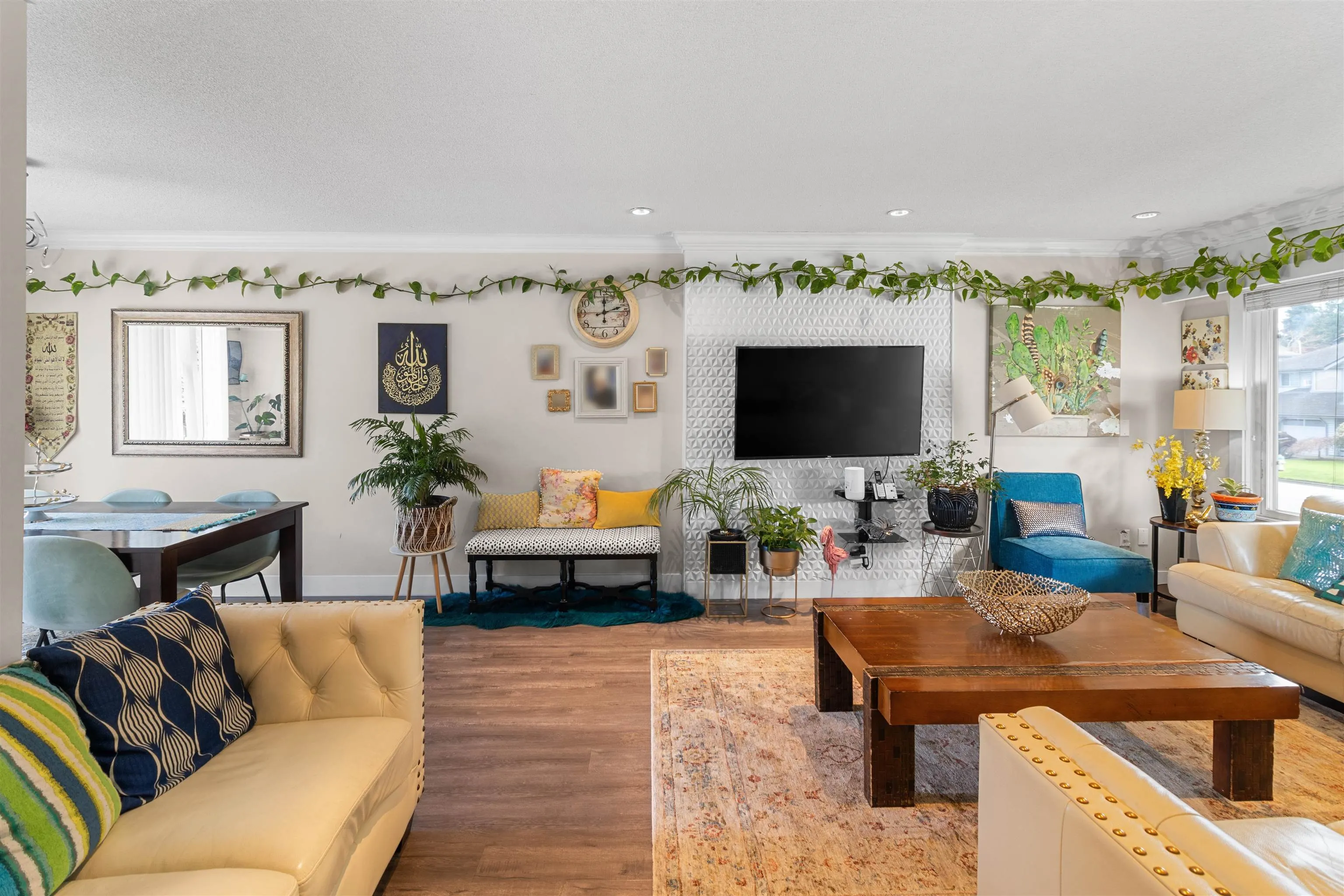 10743 Dunlop Road
