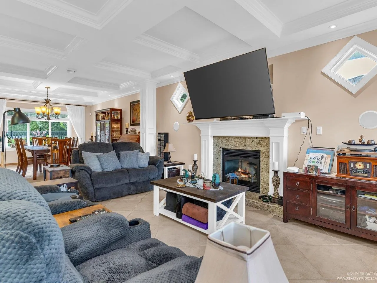 7227 Barnet Road