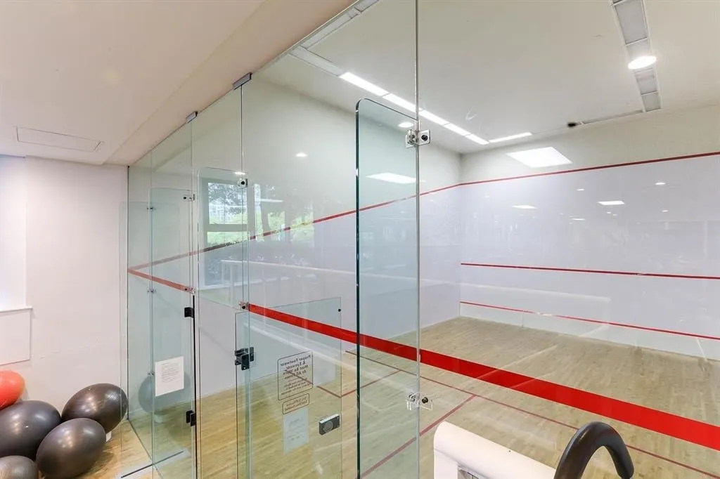 2709 1008 Cambie Street
