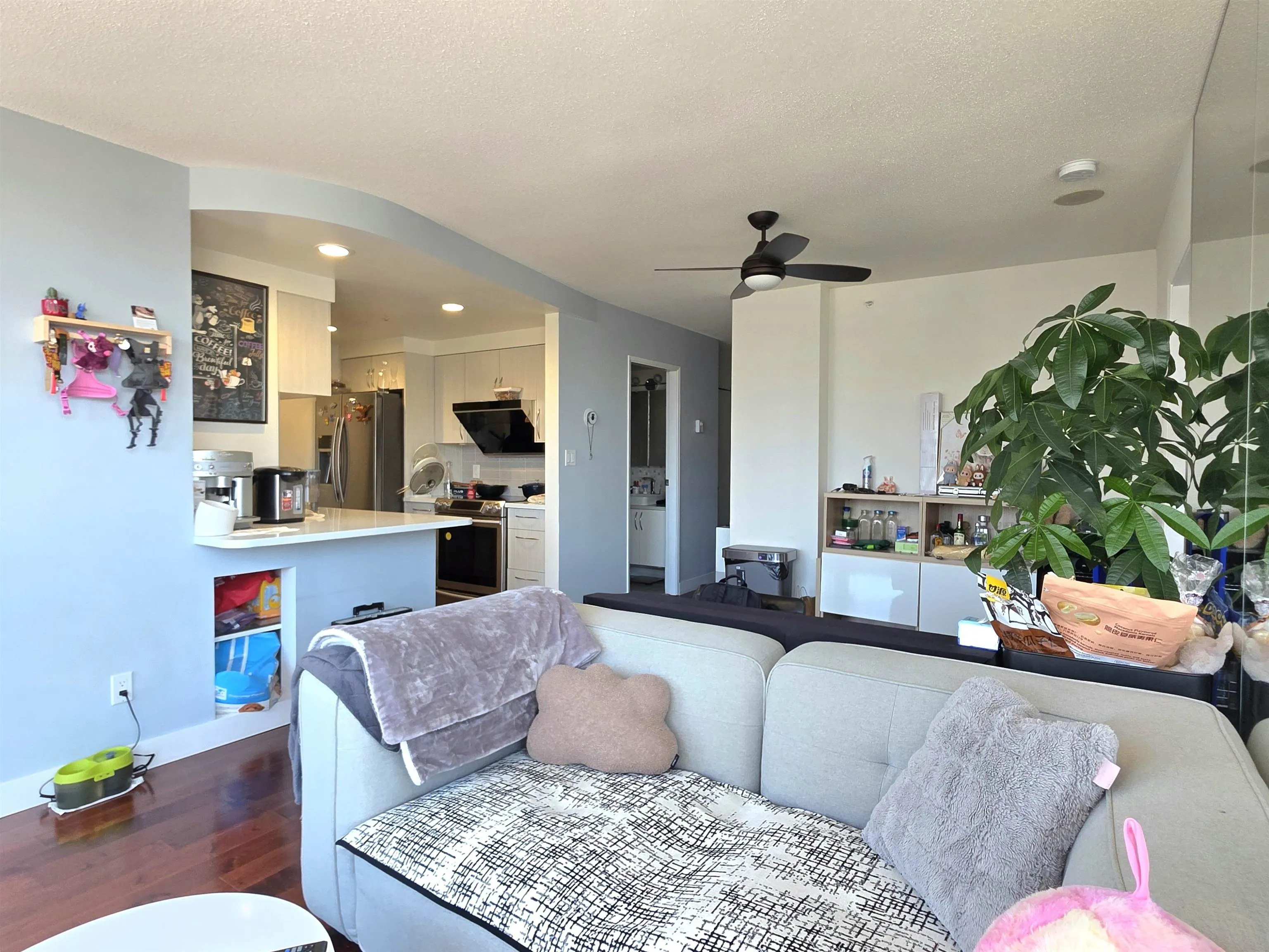 2709 1008 Cambie Street