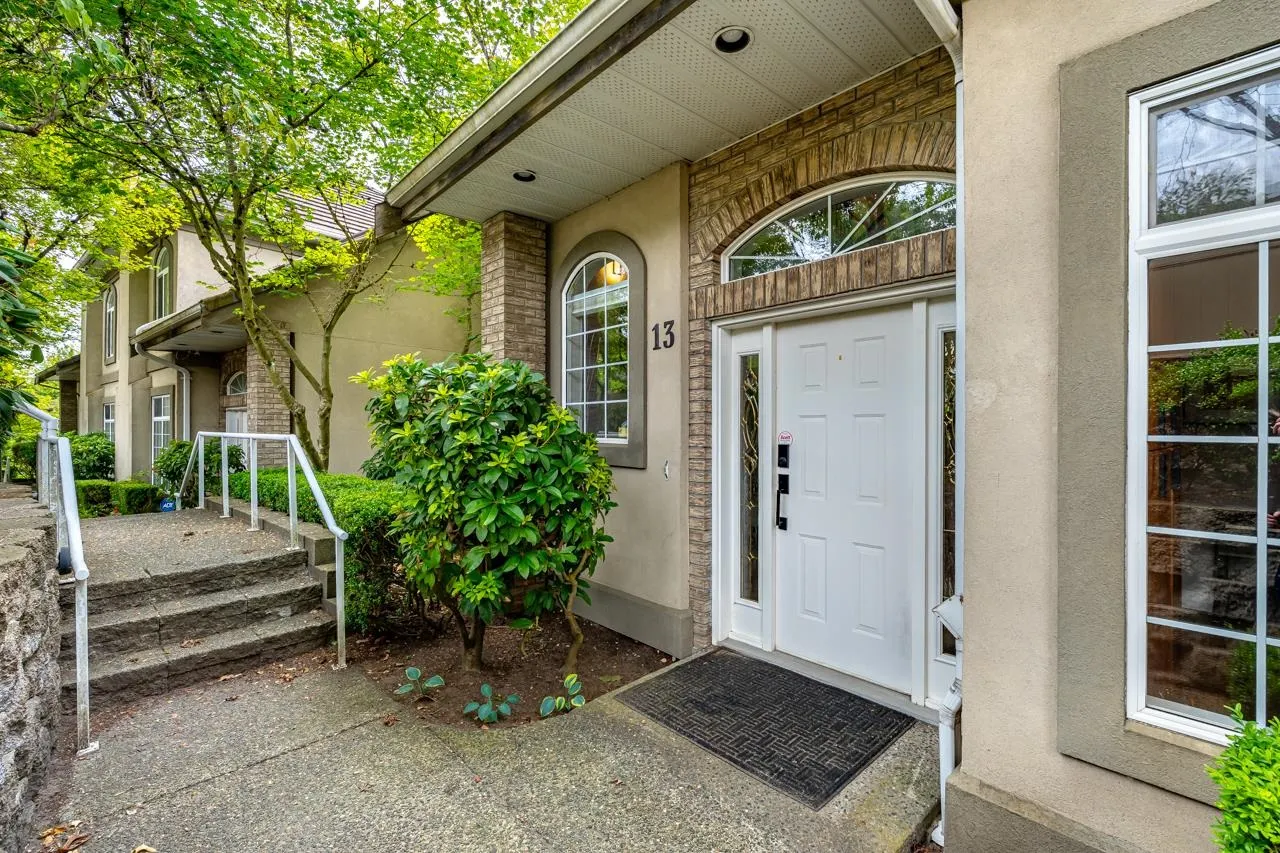 13 915 Fort Fraser Rise