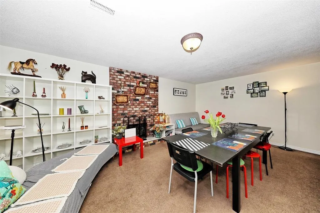 4080 Regent Street