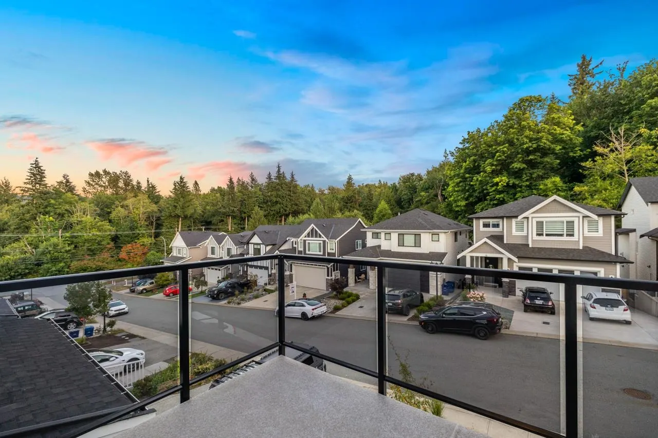 6 4581 Sumas Mountain Road