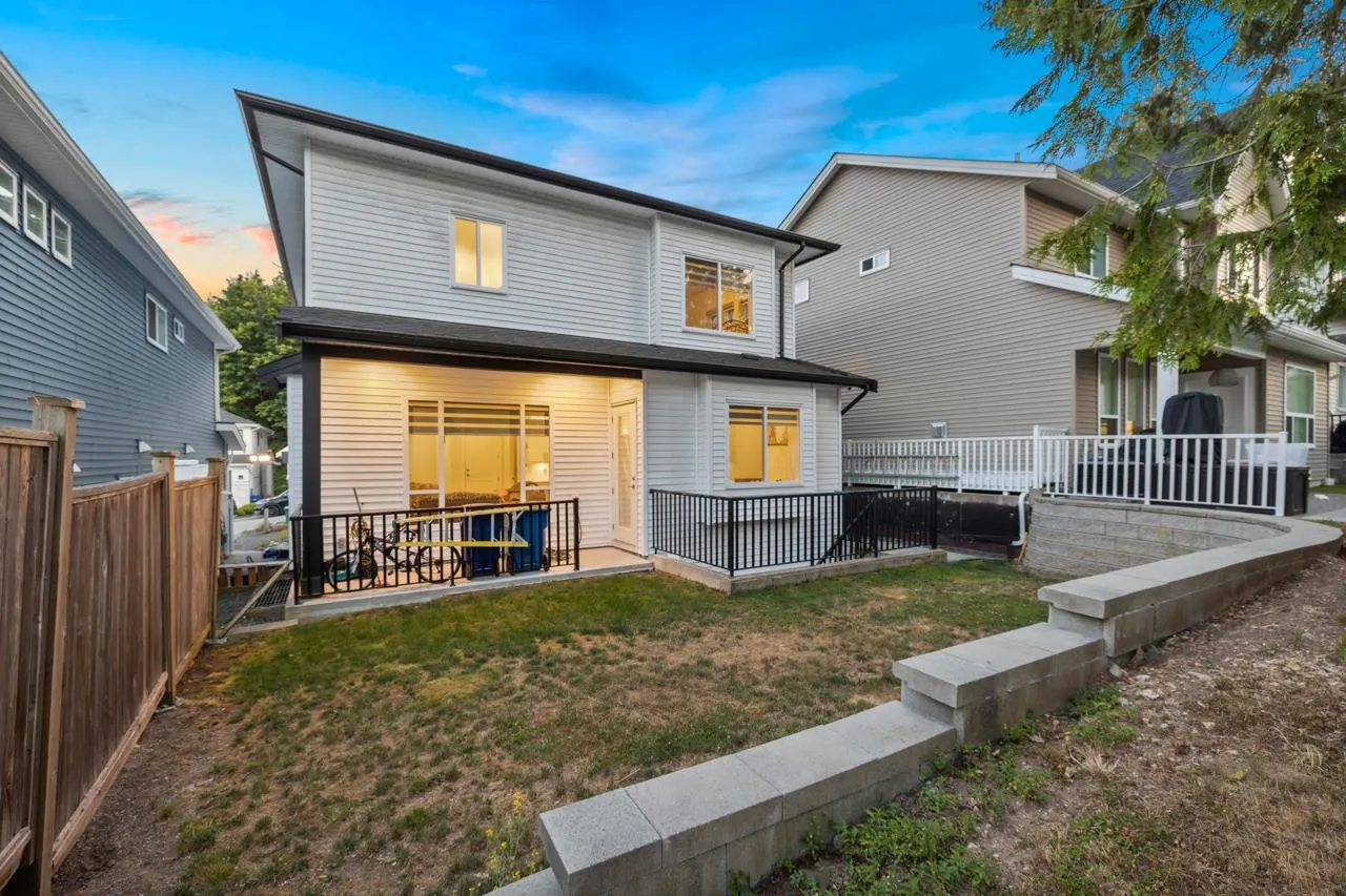 6 4581 Sumas Mountain Road