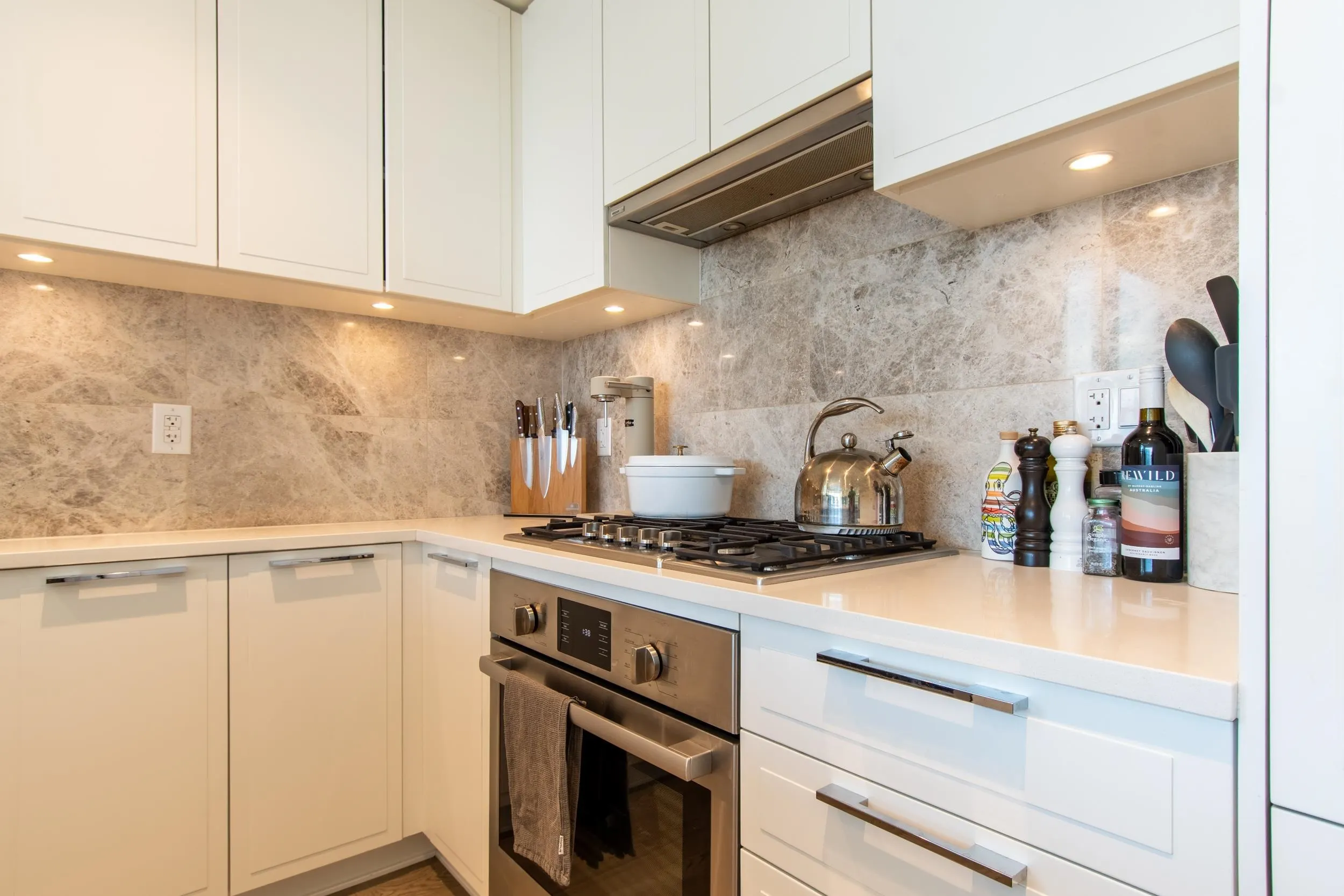 1106 118 Carrie Cates Court