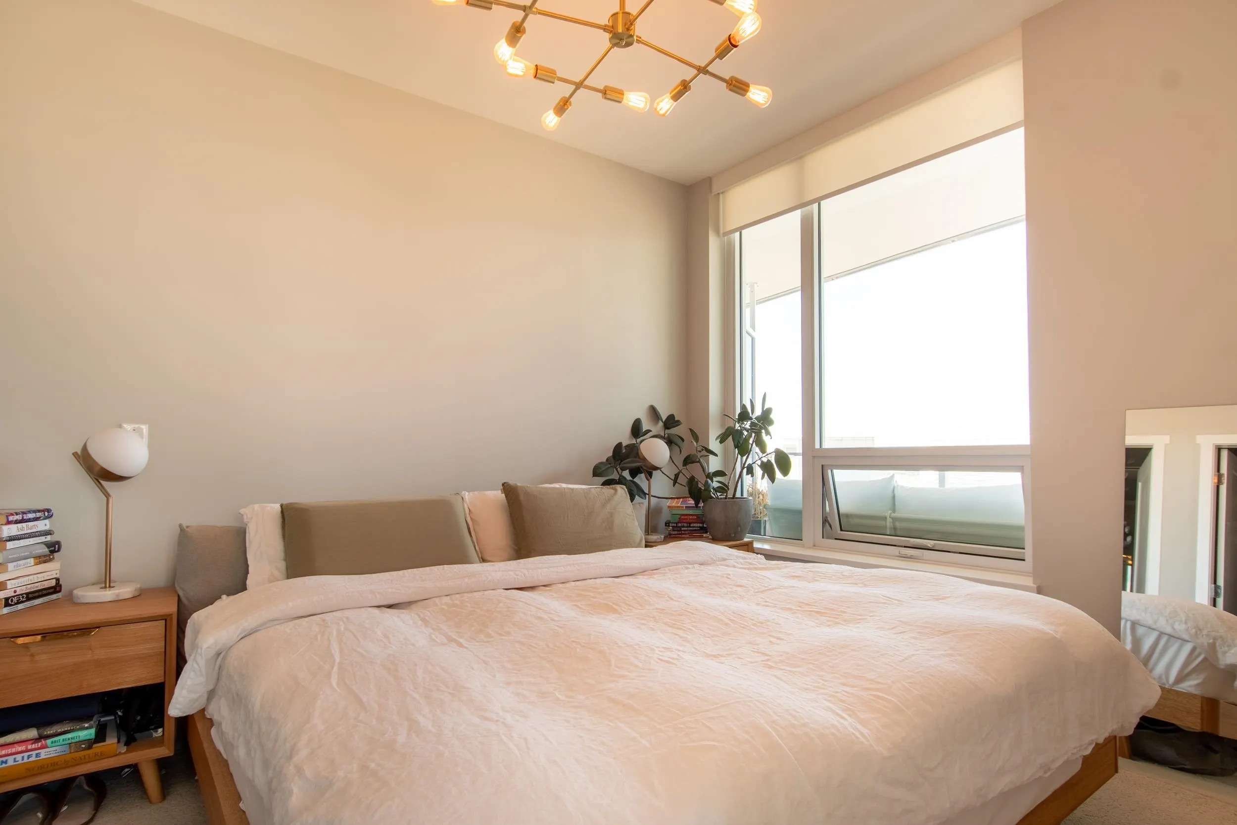 1106 118 Carrie Cates Court