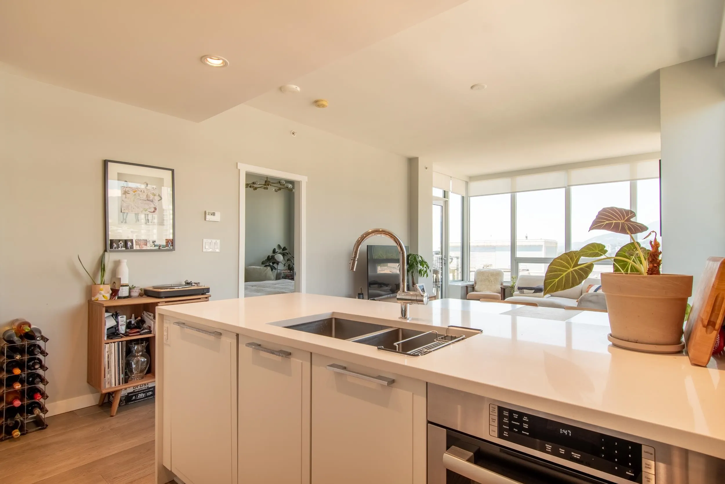 1106 118 Carrie Cates Court