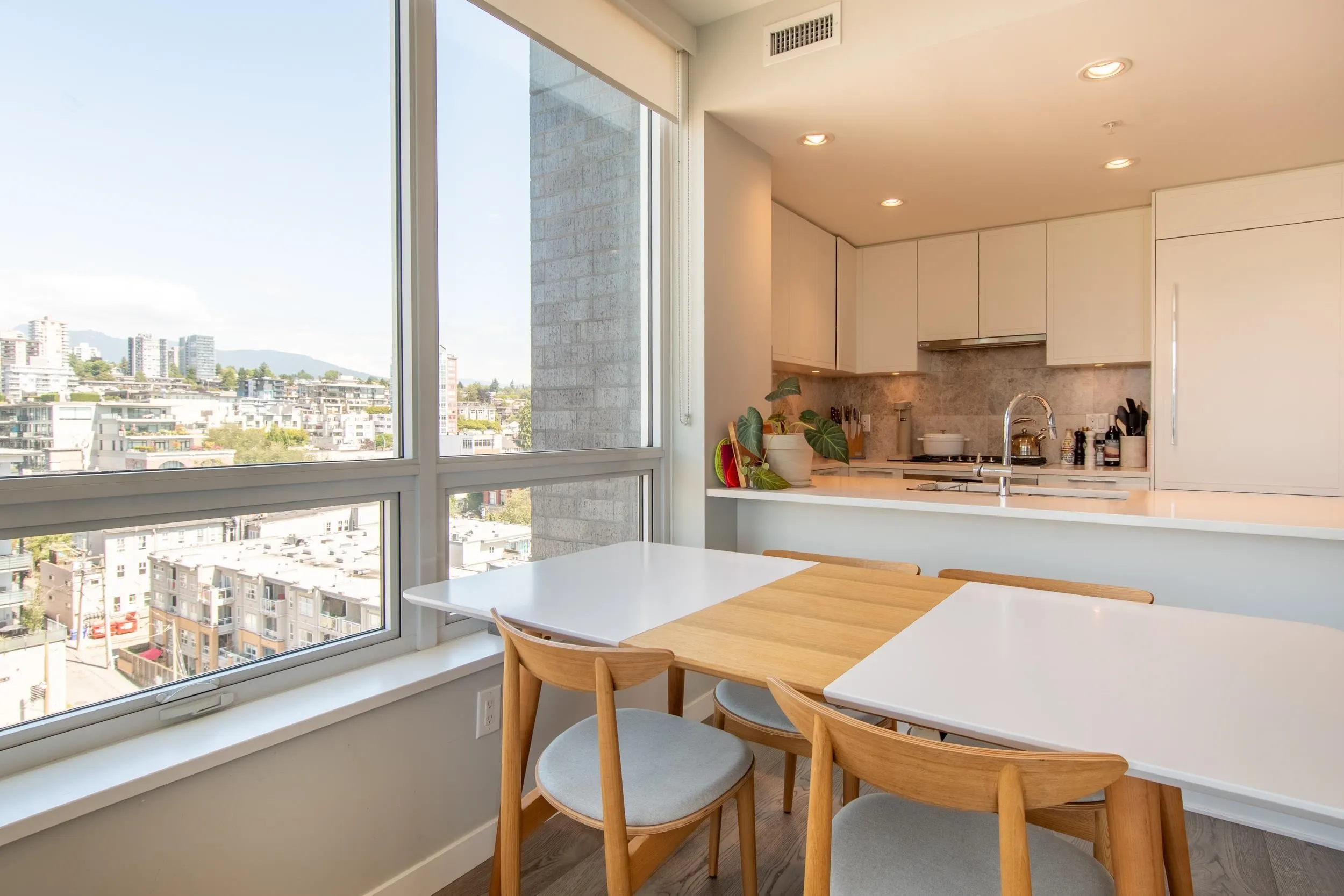 1106 118 Carrie Cates Court