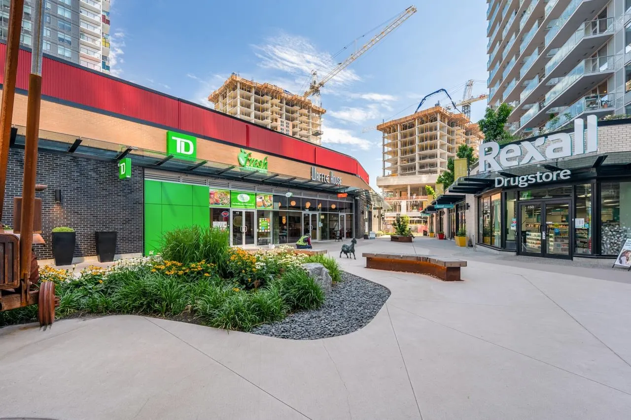 2208 13655 Fraser Highway