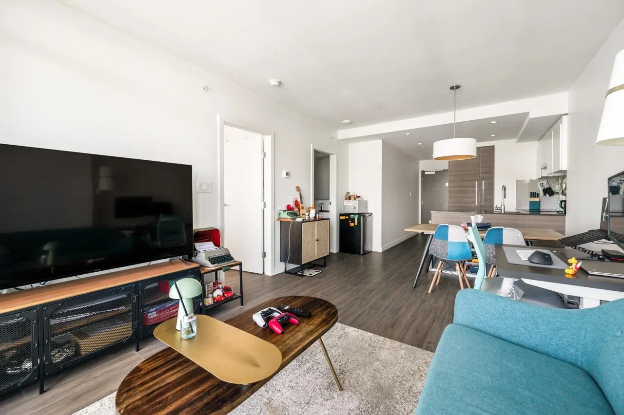 2208 13655 Fraser Highway