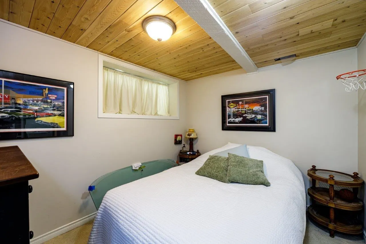 1061 Gladwin Drive