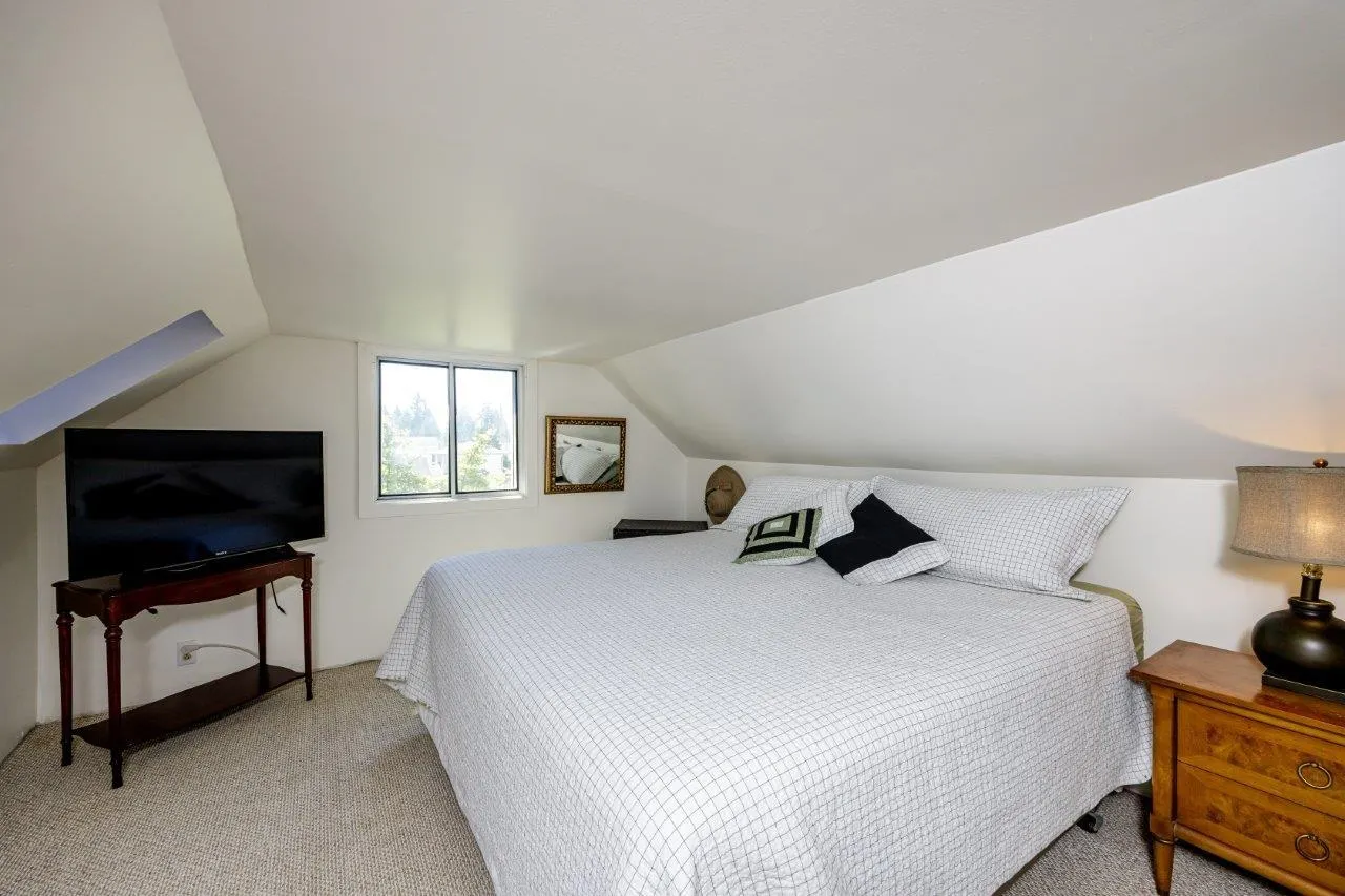1061 Gladwin Drive