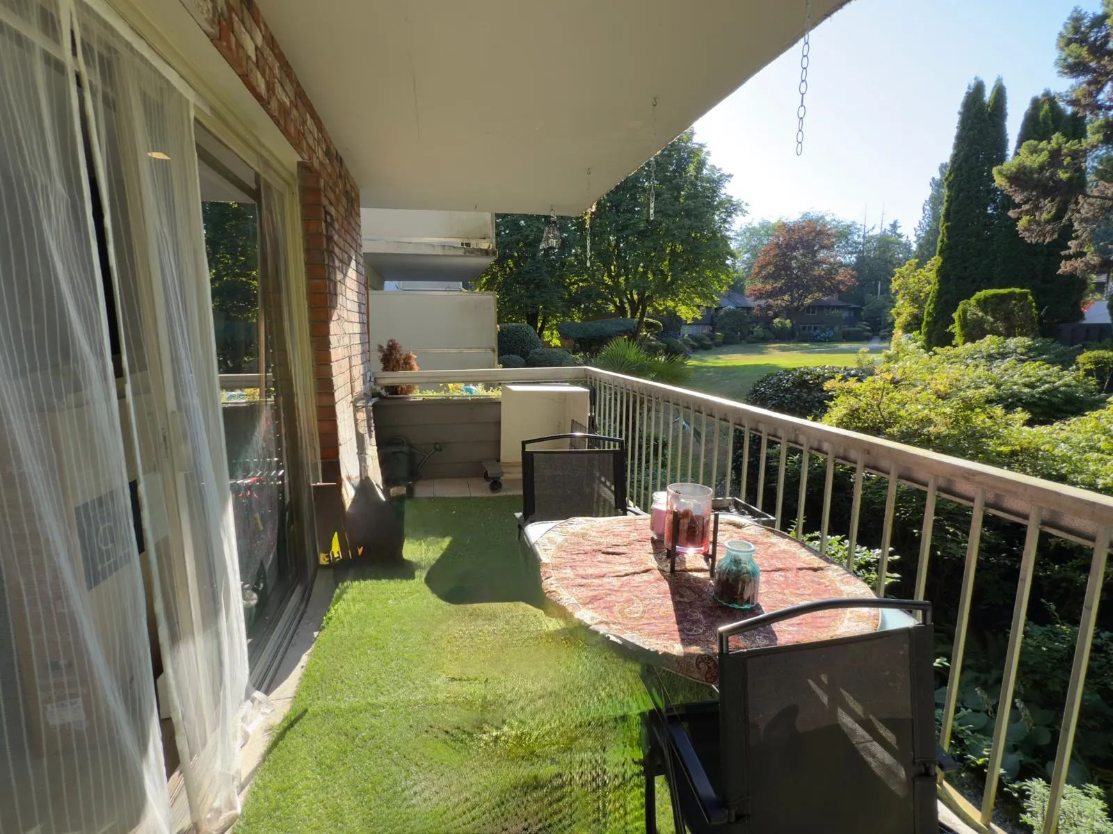 1239 235 Keith Road