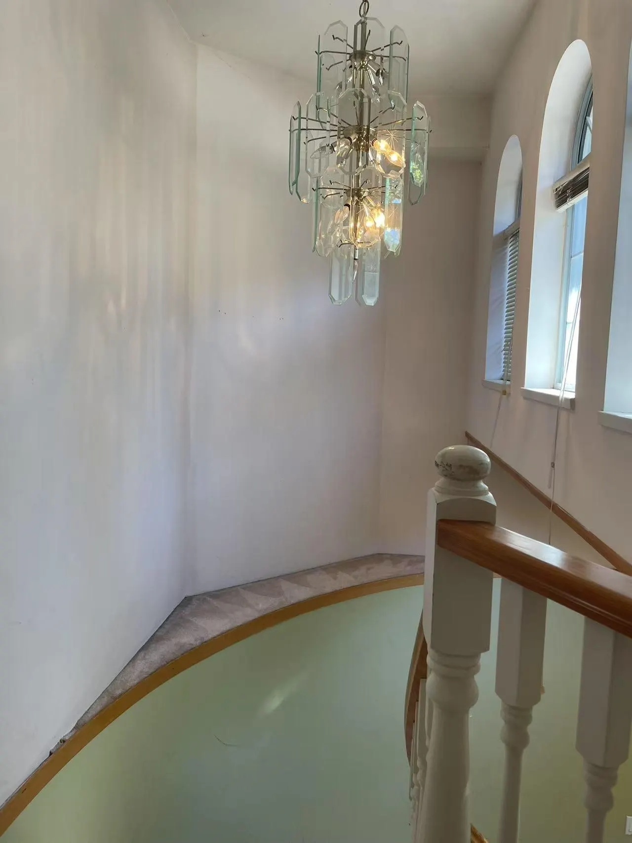 185 W 49th Avenue