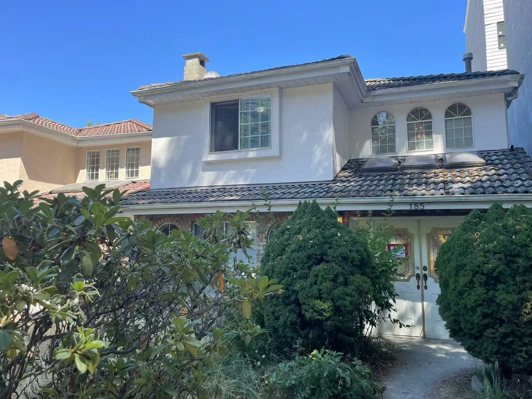 185 W 49th Avenue