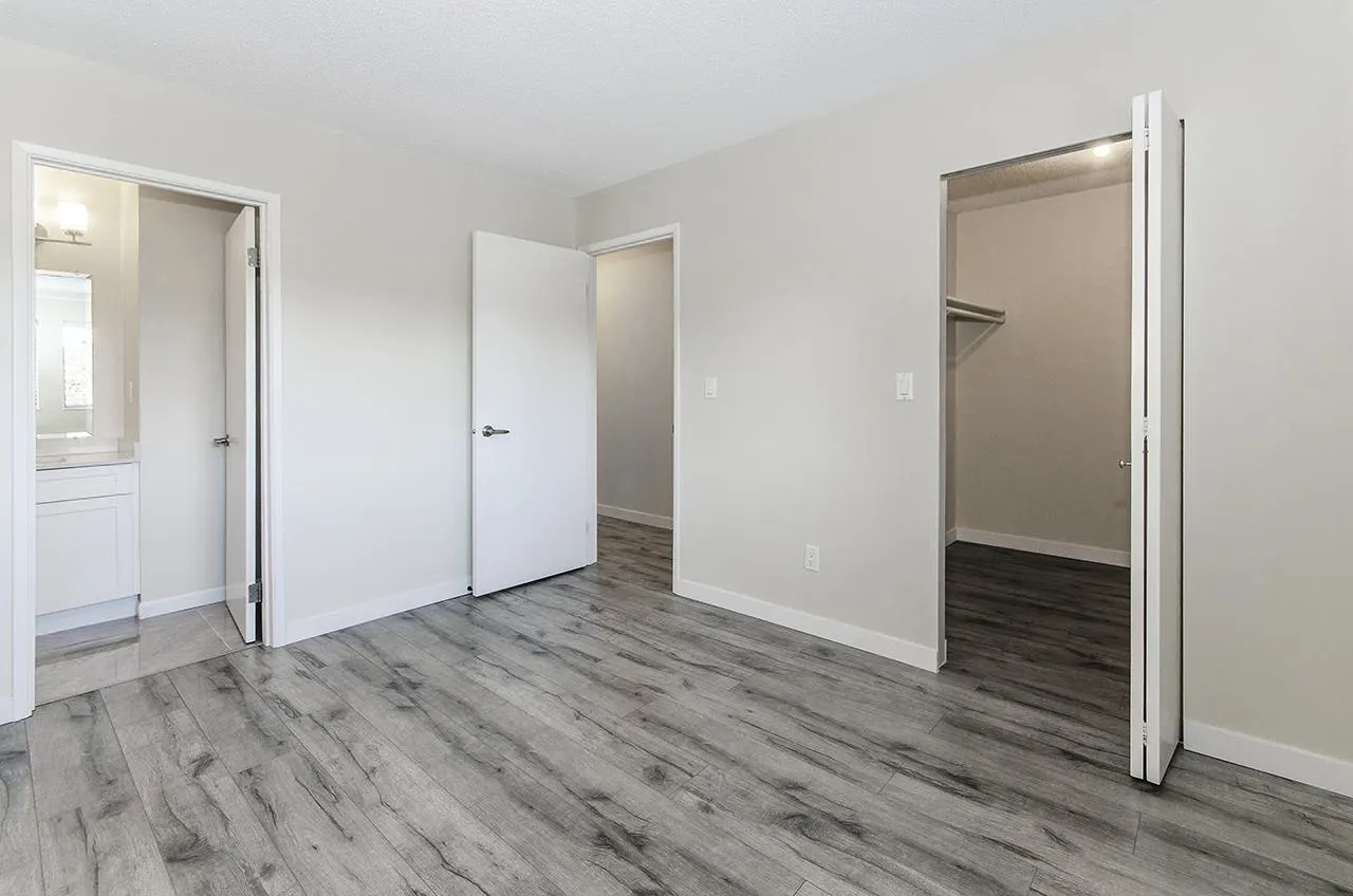 Upper Level 1220 Nestor Street
