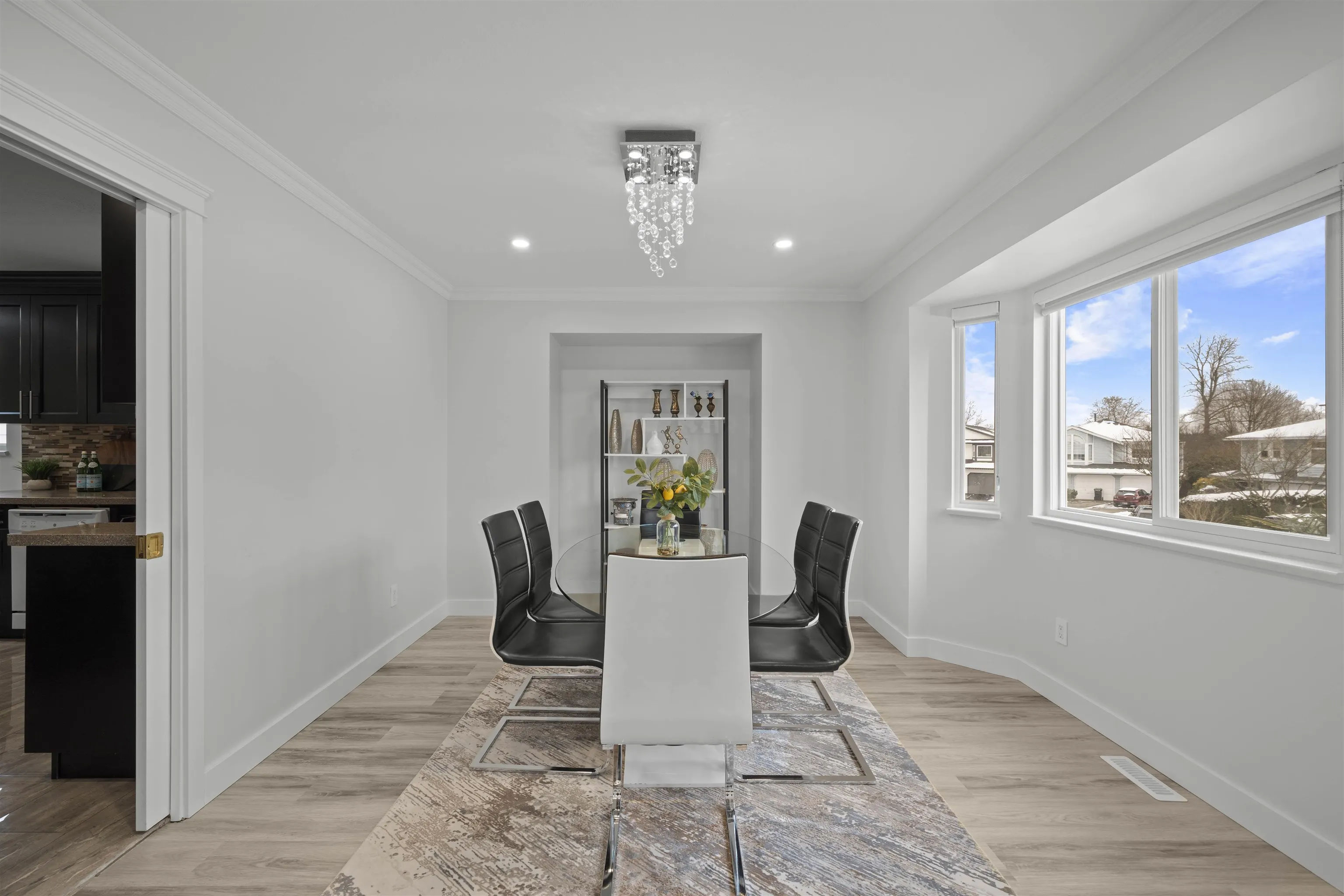 685 Pender Place