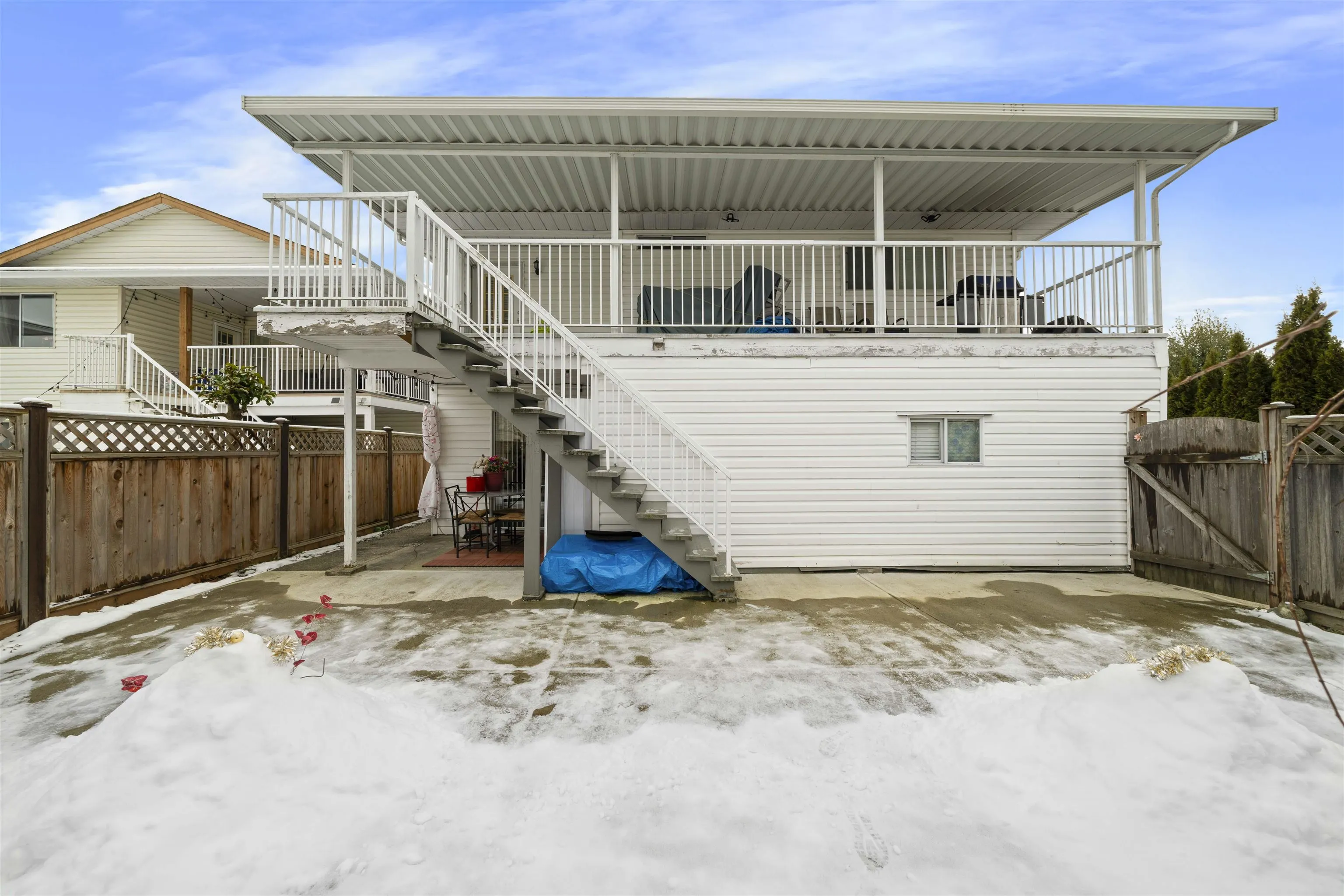 685 Pender Place