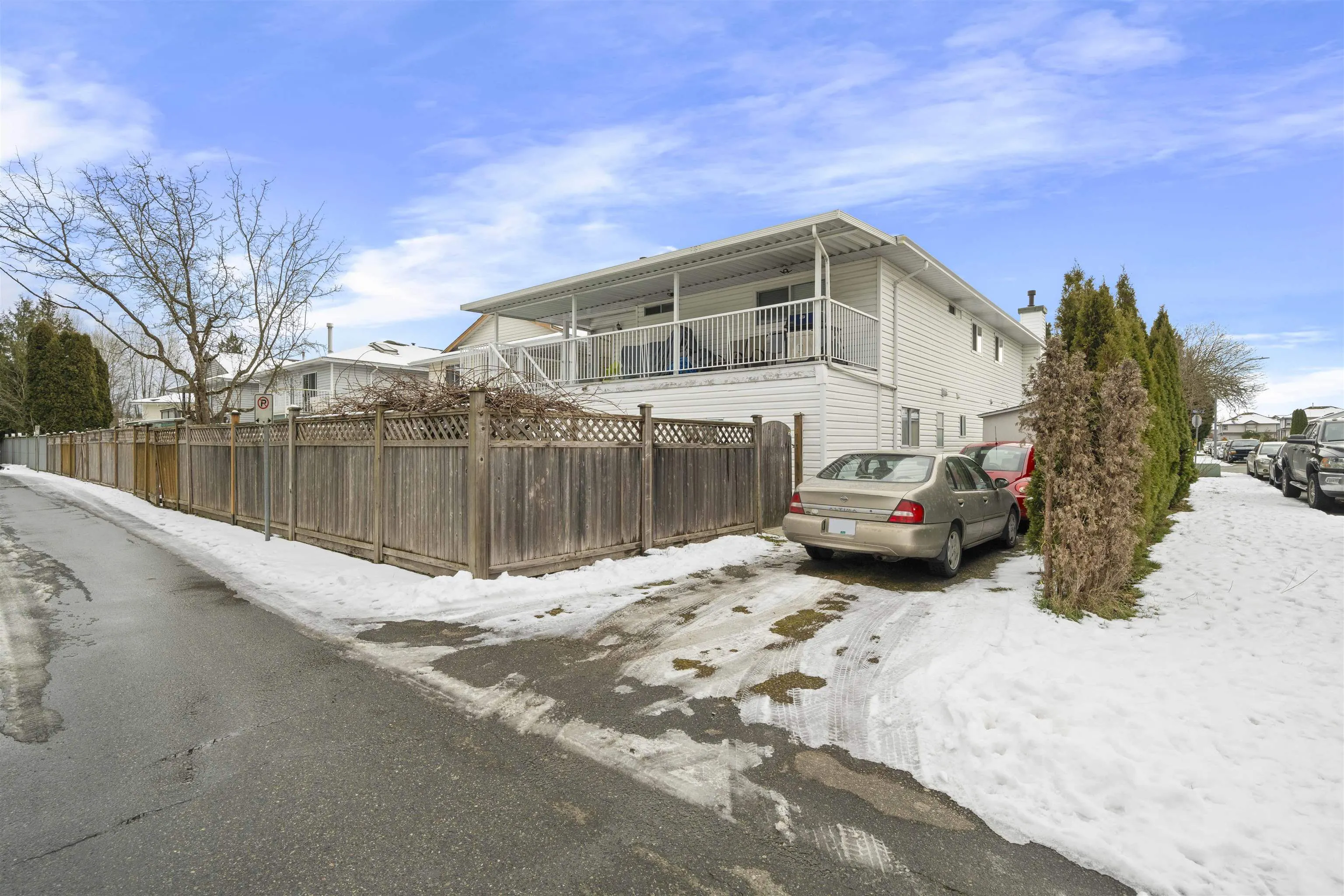 685 Pender Place