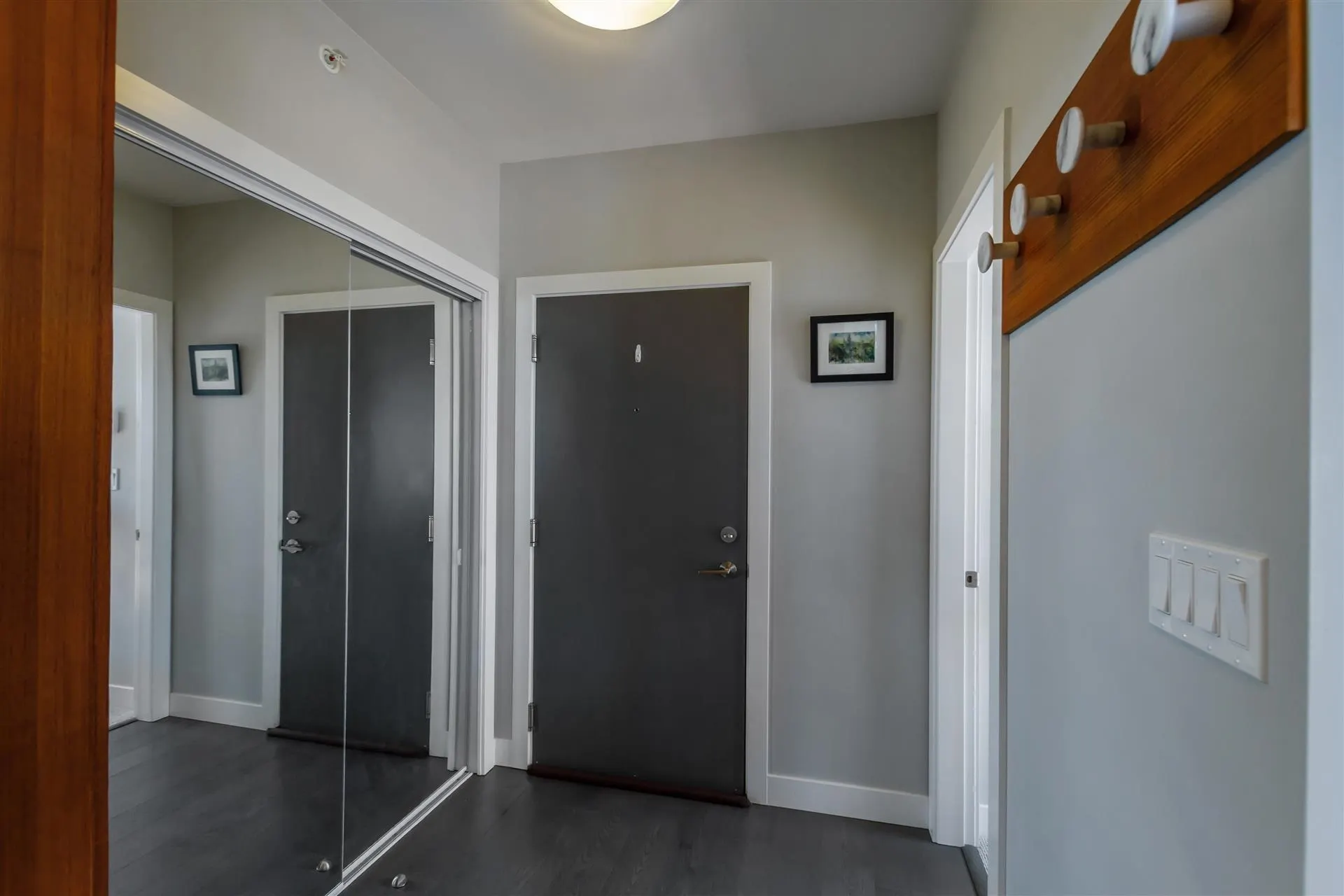 1007 9393 Tower Road
