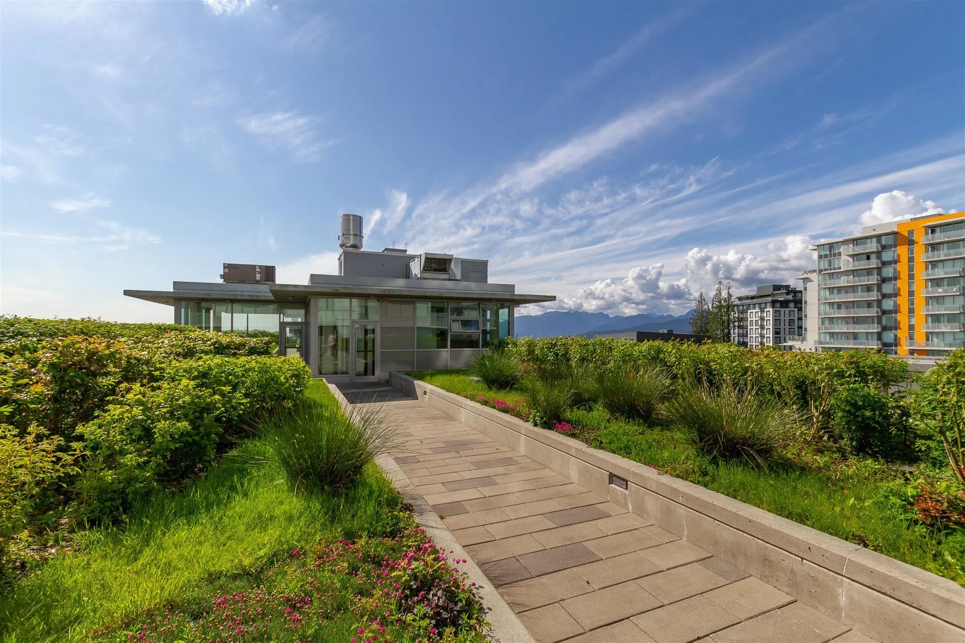 1007 9393 Tower Road