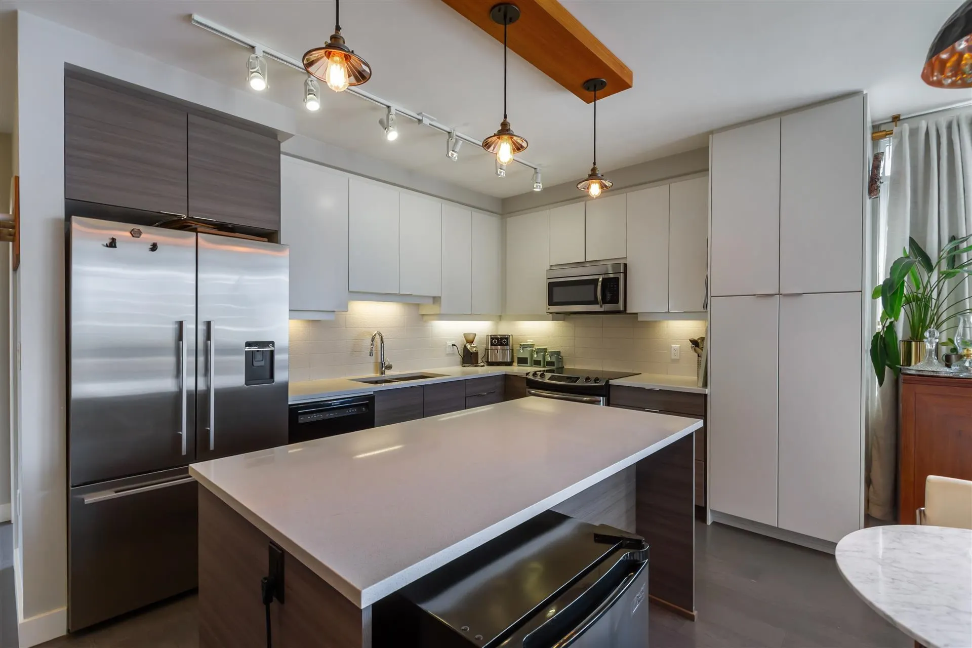 1007 9393 Tower Road