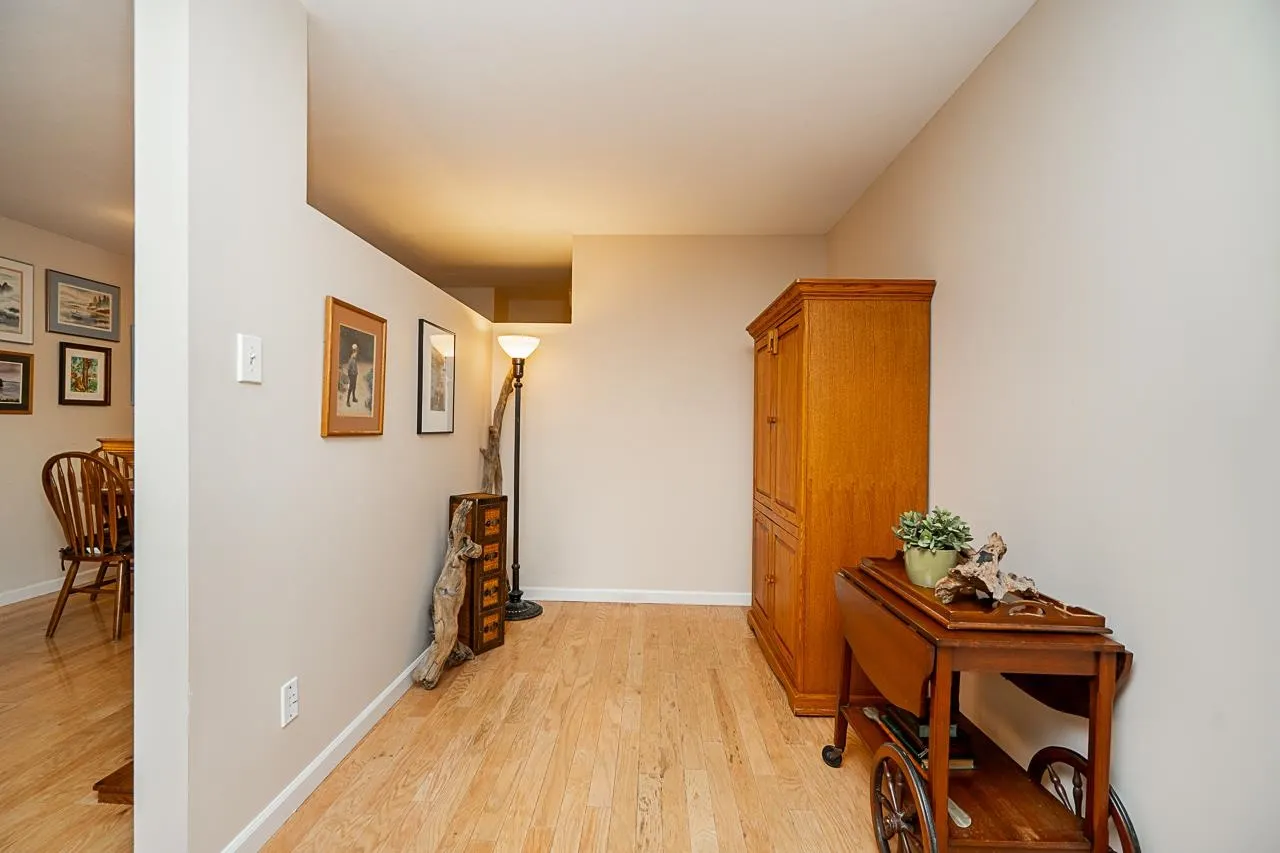 103 1540 Mariner Walk
